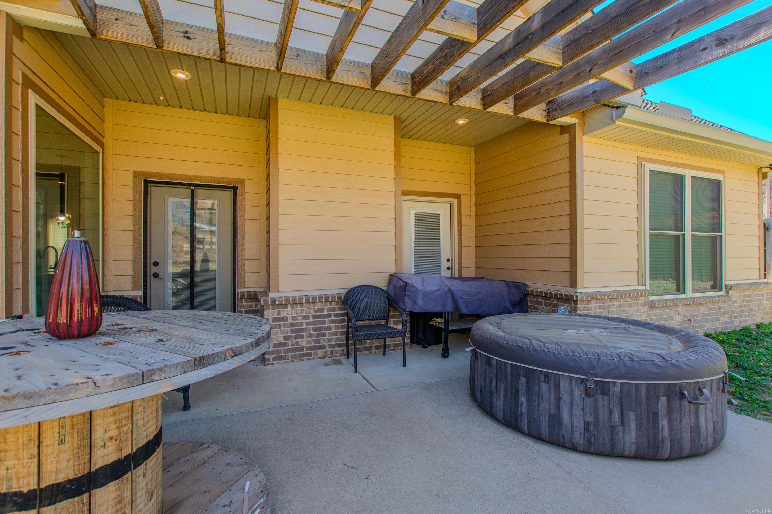ROCK CREEK RIDGE - Residential