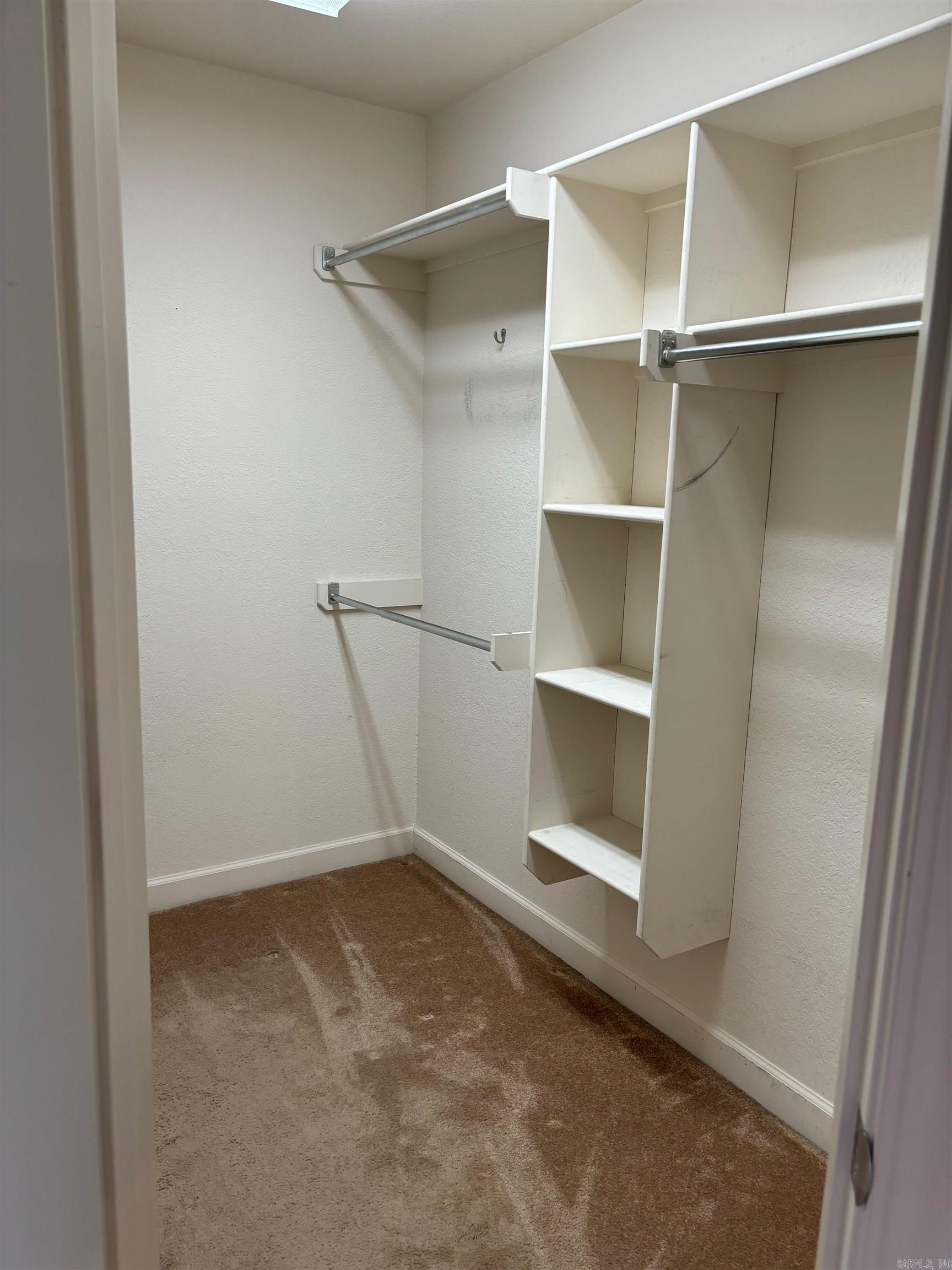 DEER CREEK - Residential