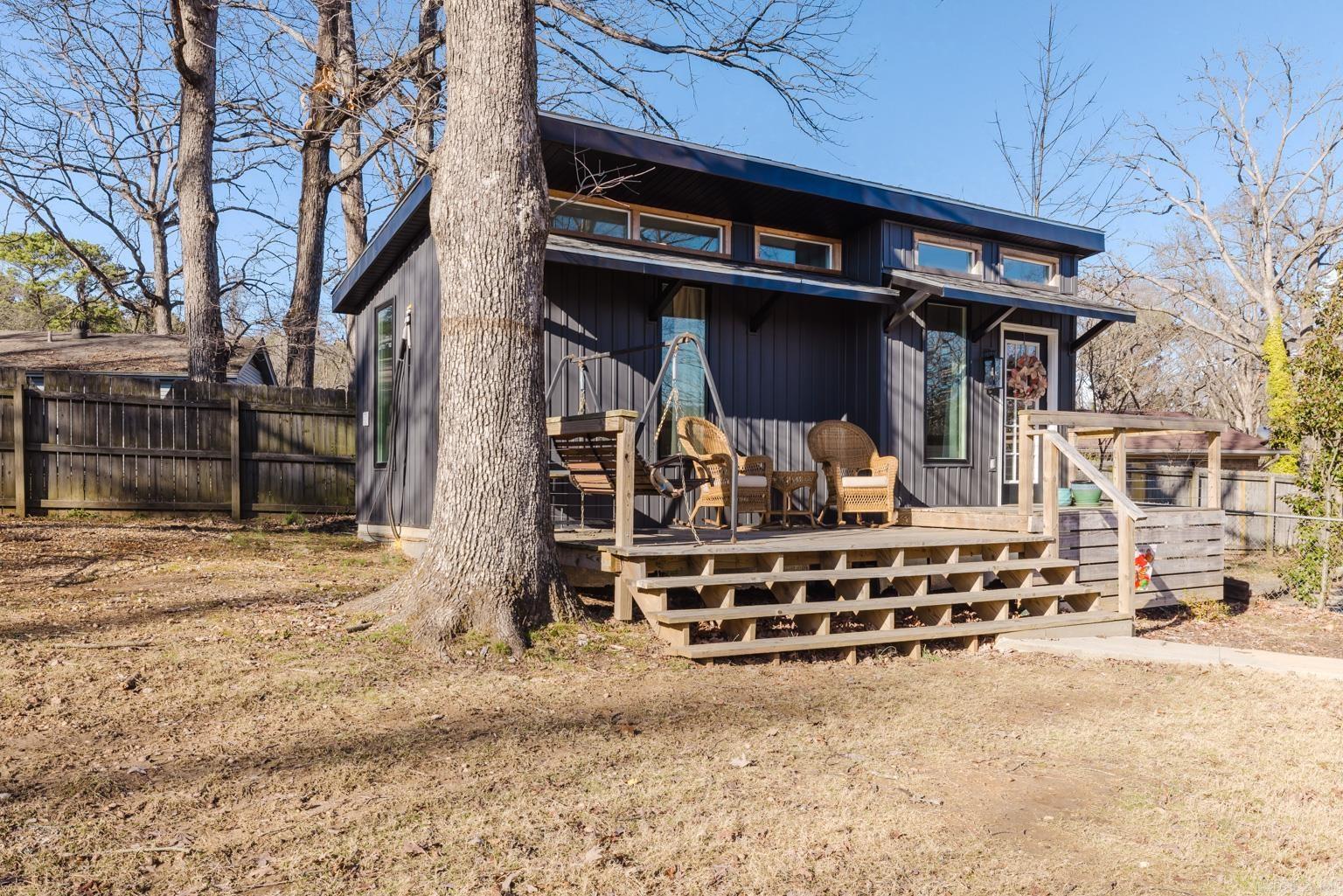 BLOOMFIELD HILLS - Residential