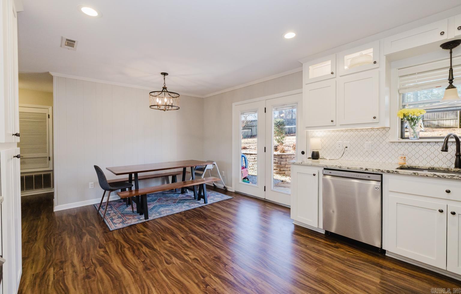 BLOOMFIELD HILLS - Residential