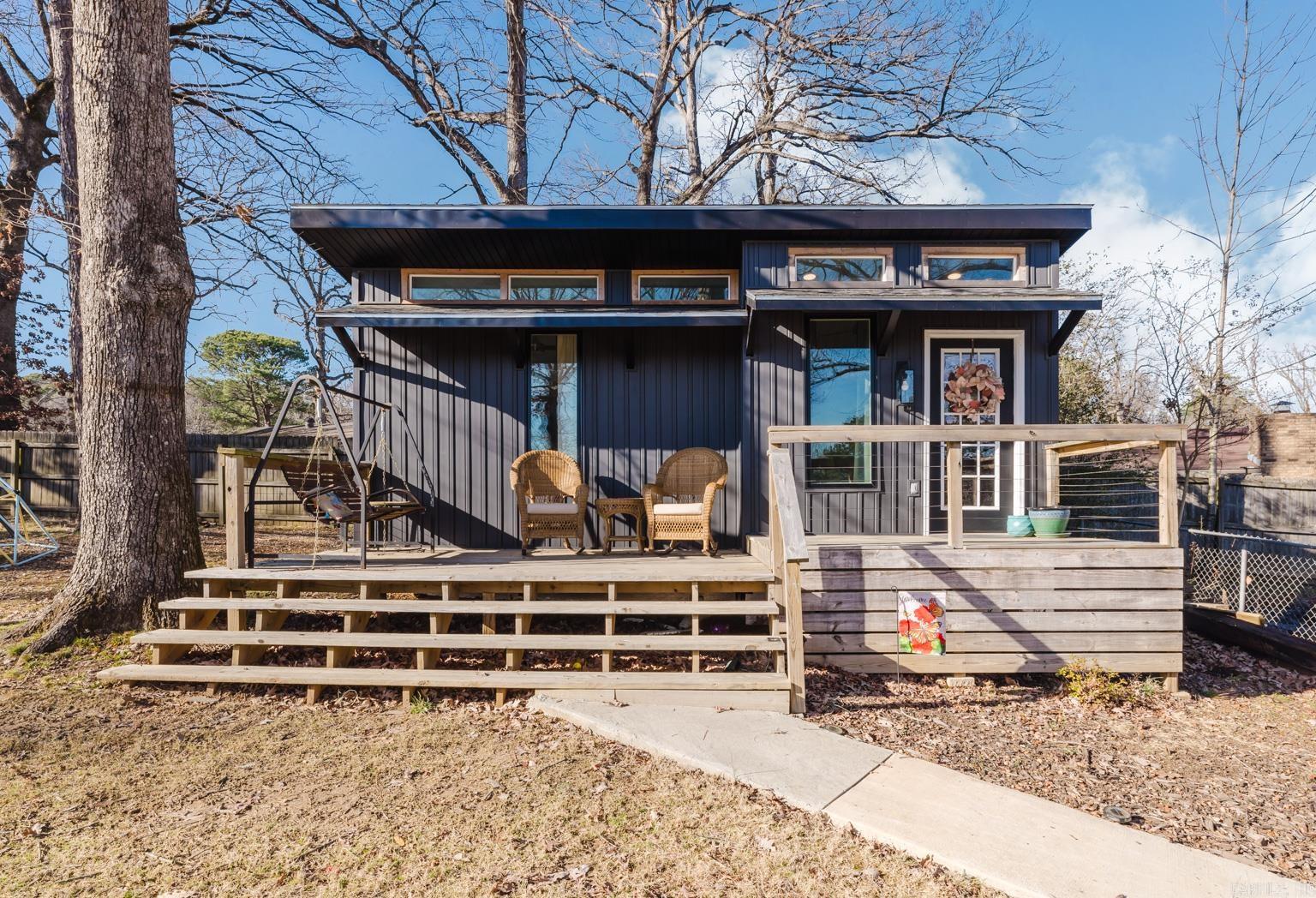 BLOOMFIELD HILLS - Residential