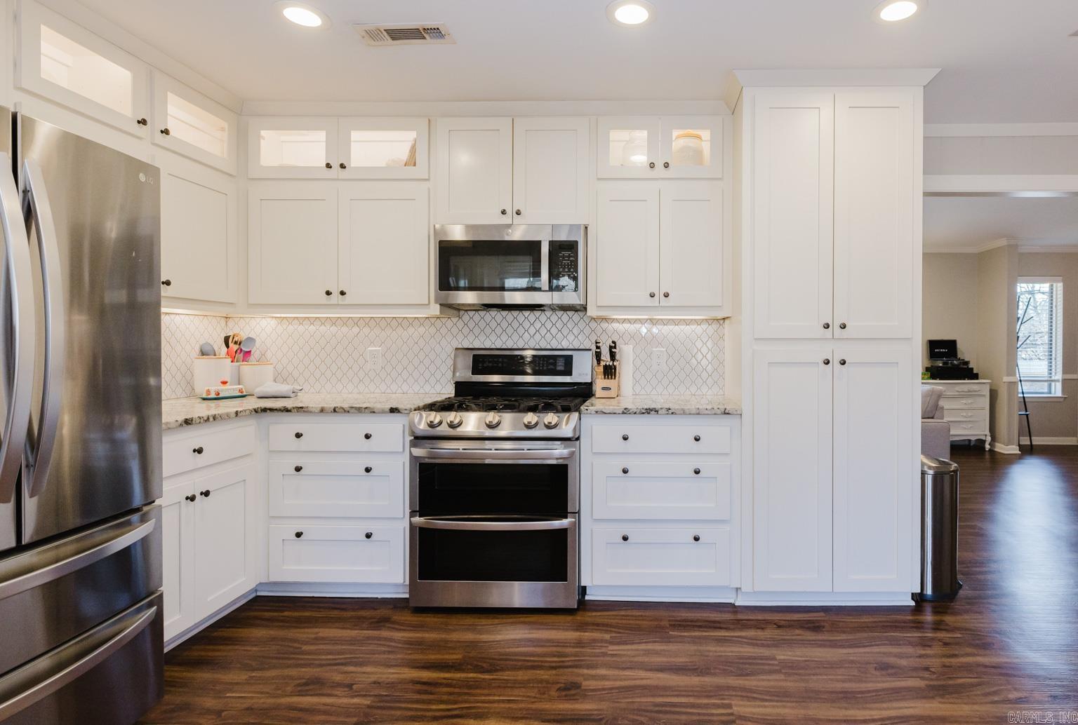 BLOOMFIELD HILLS - Residential