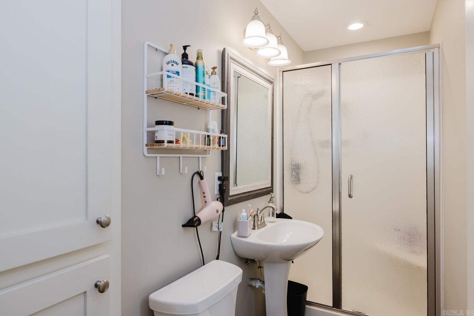 BLOOMFIELD HILLS - Residential