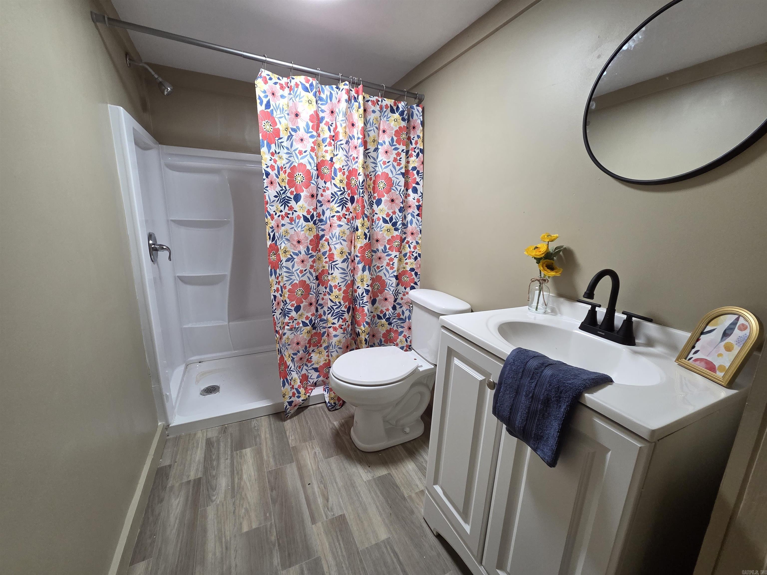 CRESCENT HILL - Residential