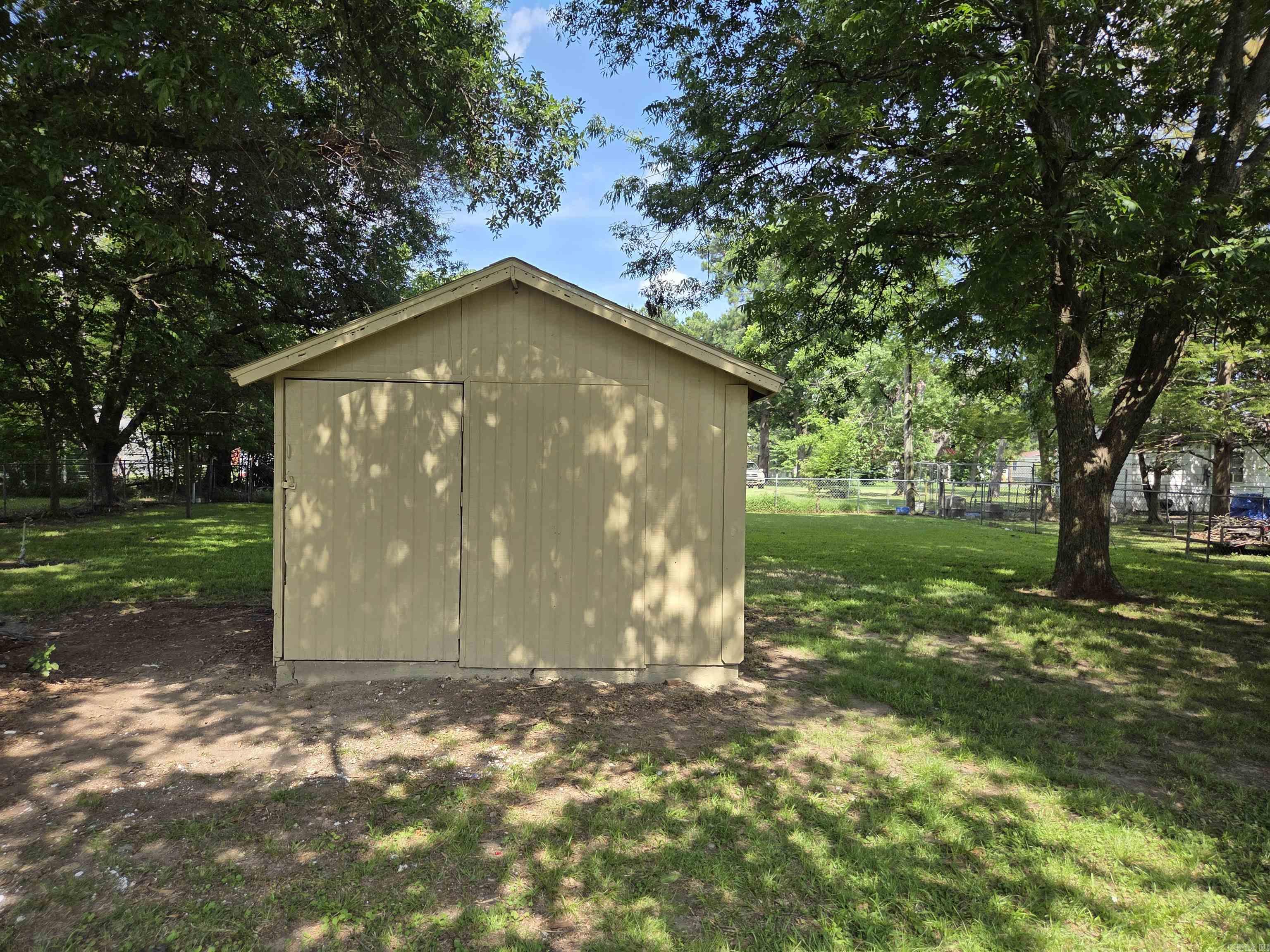 CRESCENT HILL - Residential