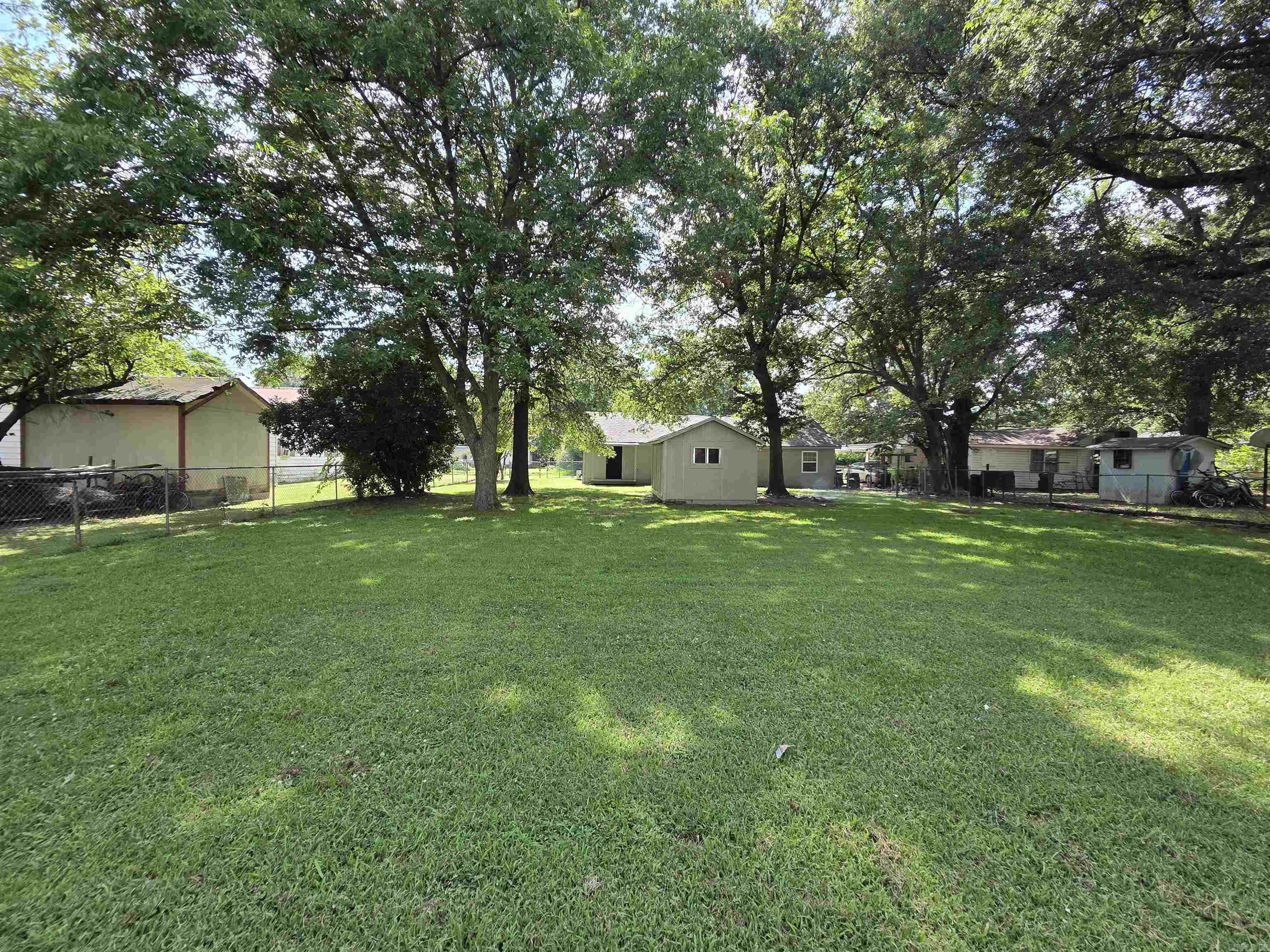 CRESCENT HILL - Residential