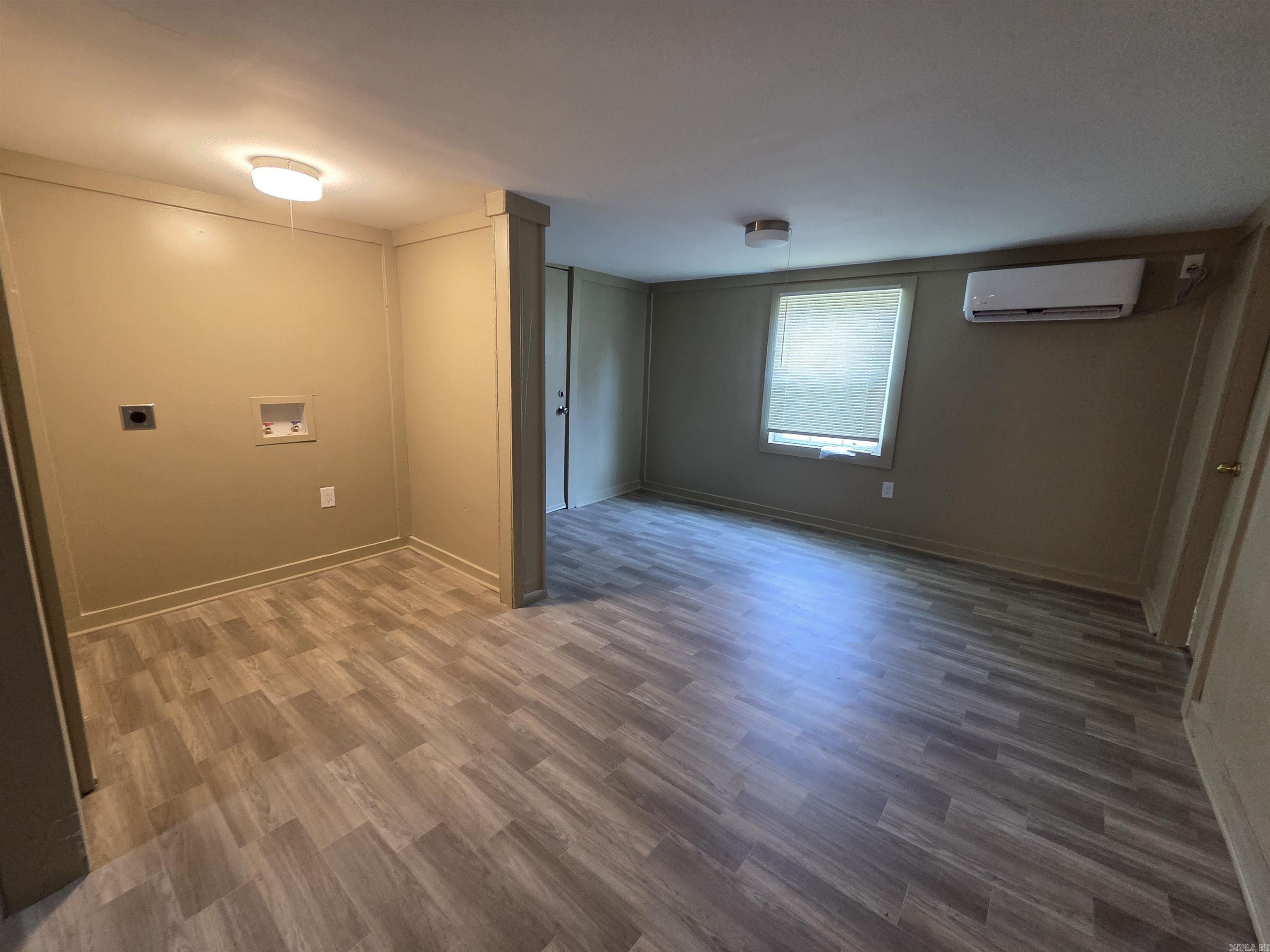 CRESCENT HILL - Residential