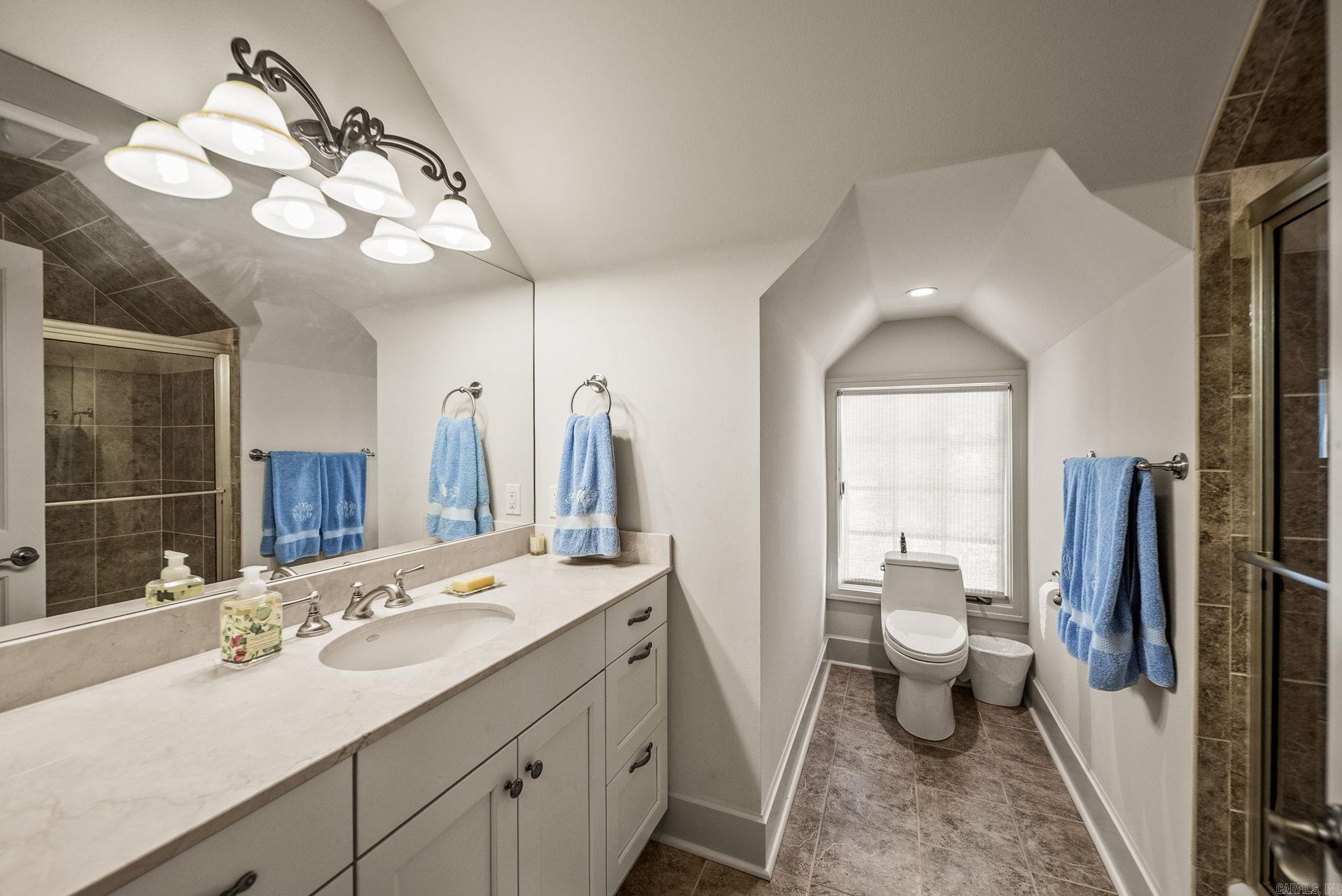 NEWTONS - Residential