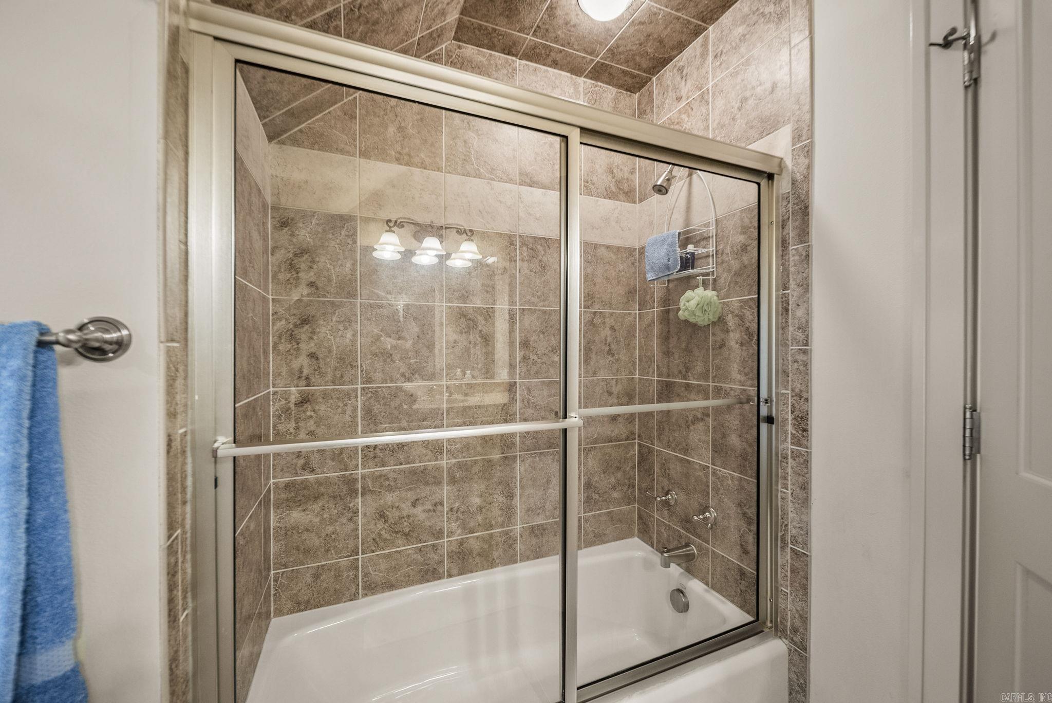 NEWTONS - Residential