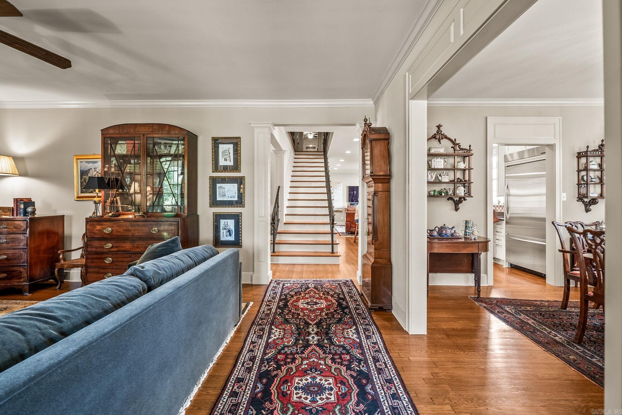 NEWTONS - Residential
