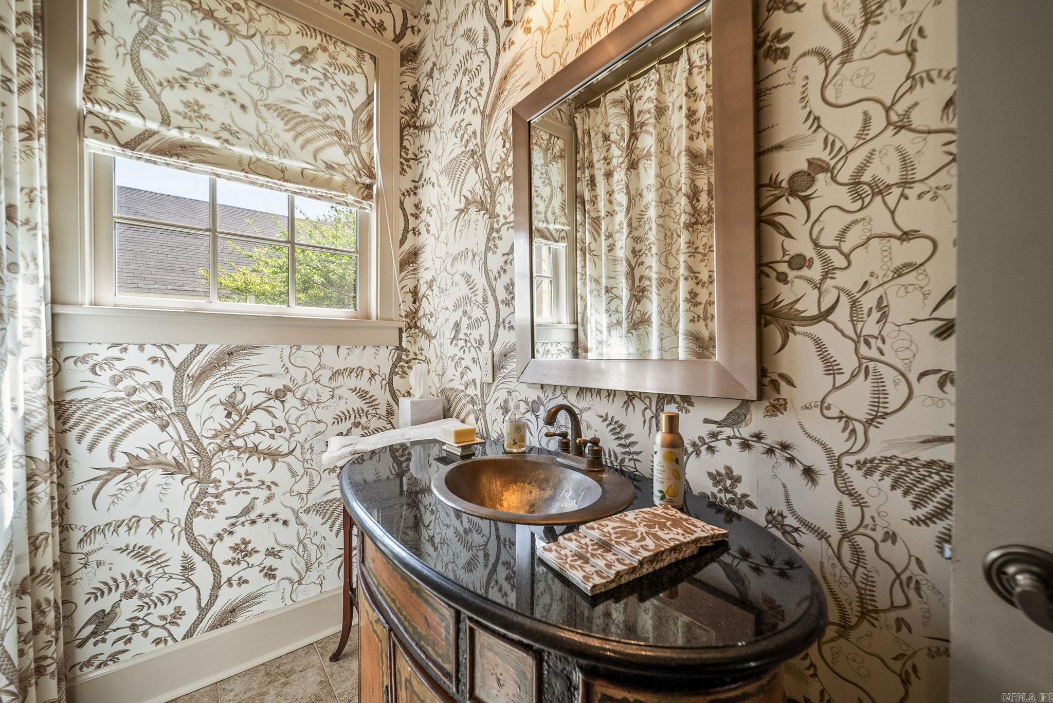 NEWTONS - Residential