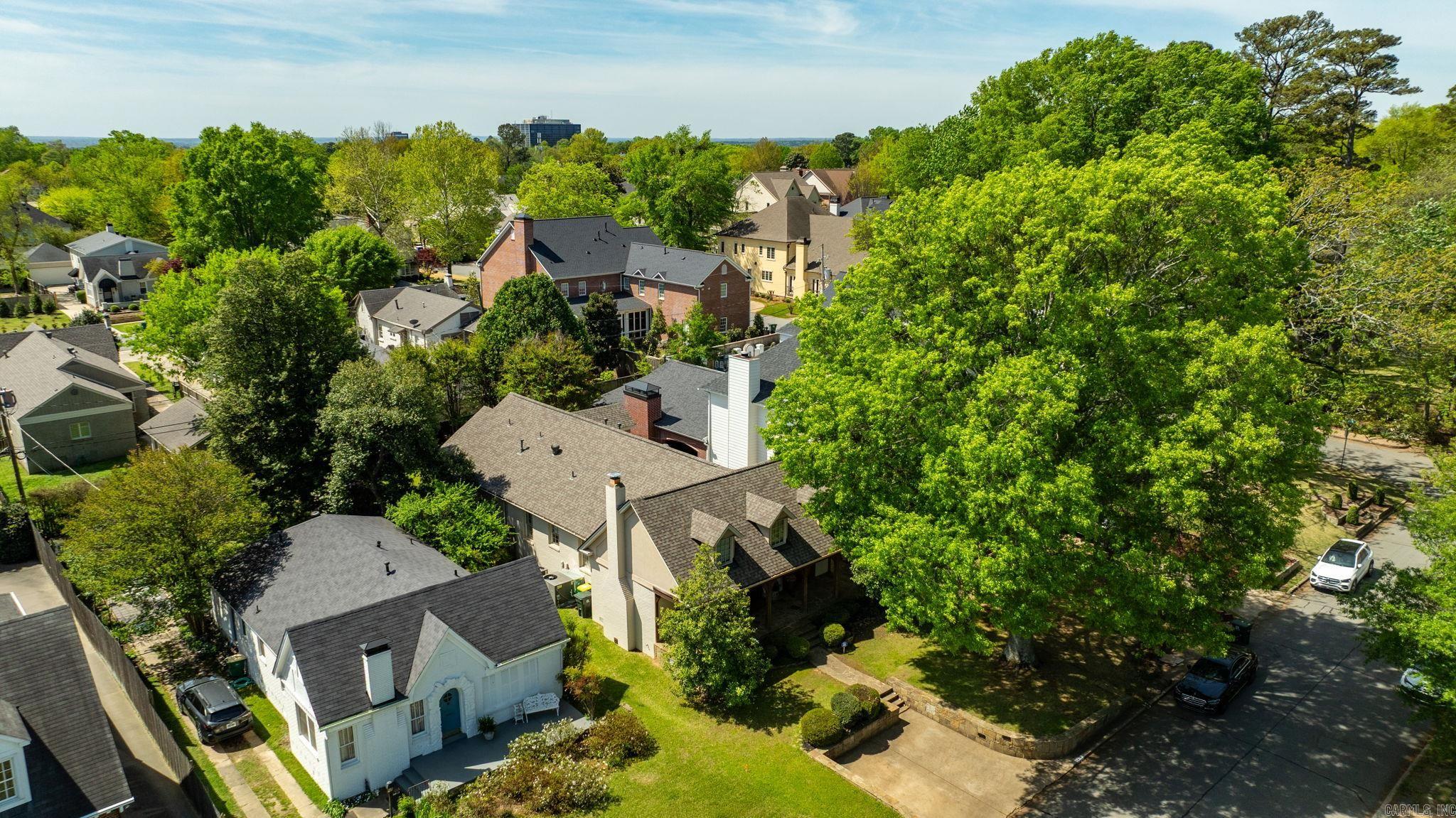 NEWTONS - Residential