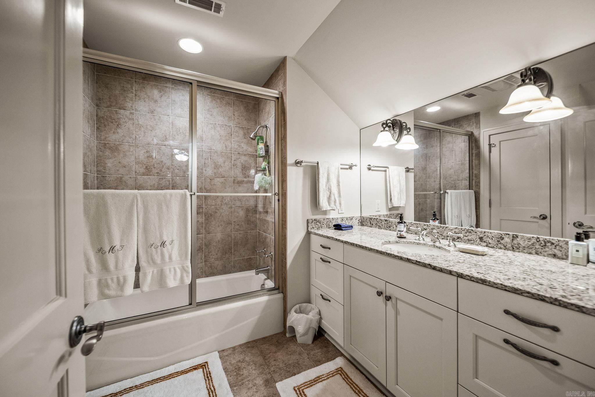 NEWTONS - Residential