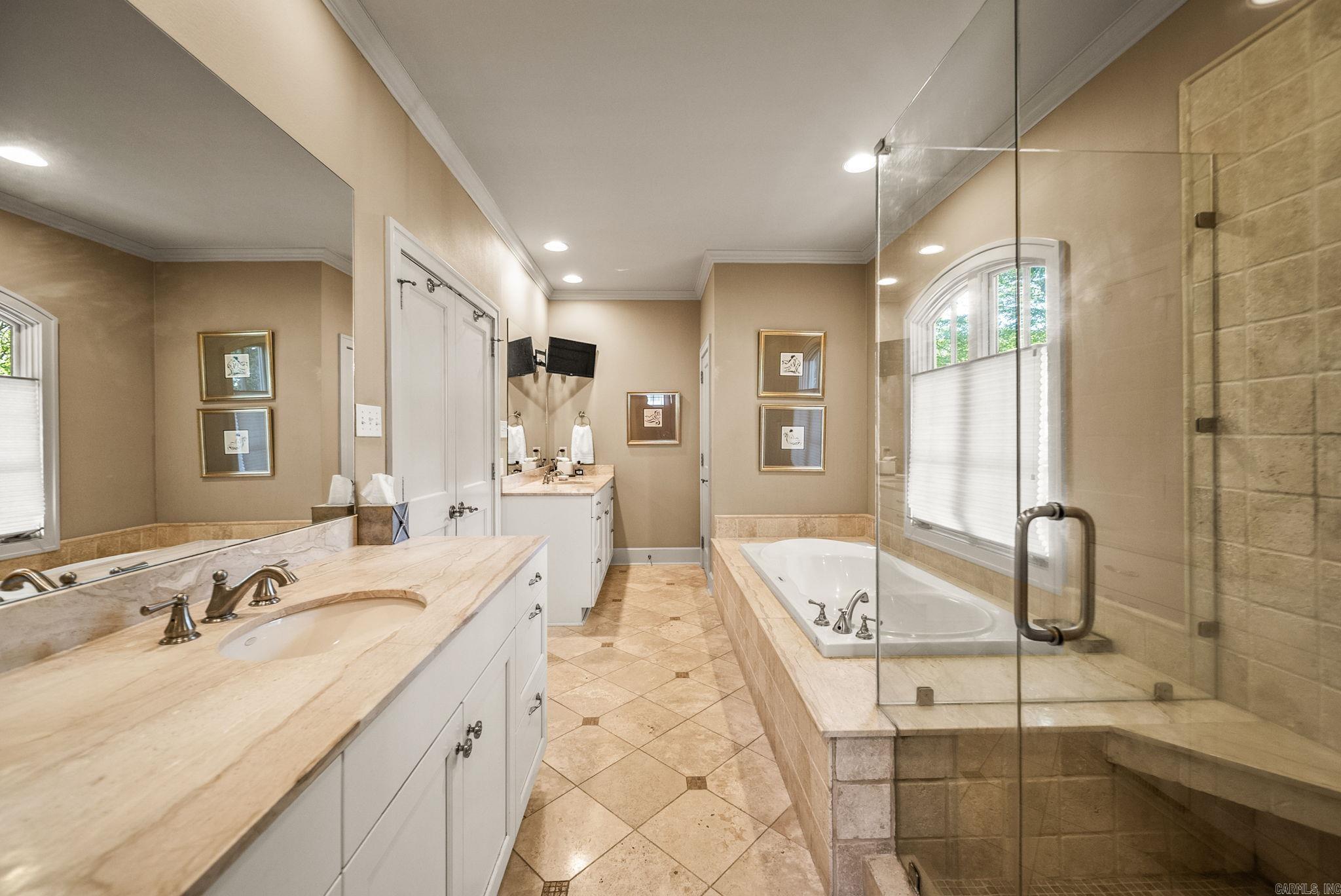 NEWTONS - Residential