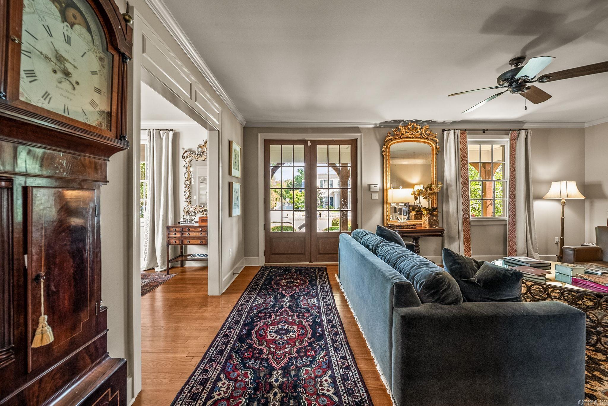 NEWTONS - Residential
