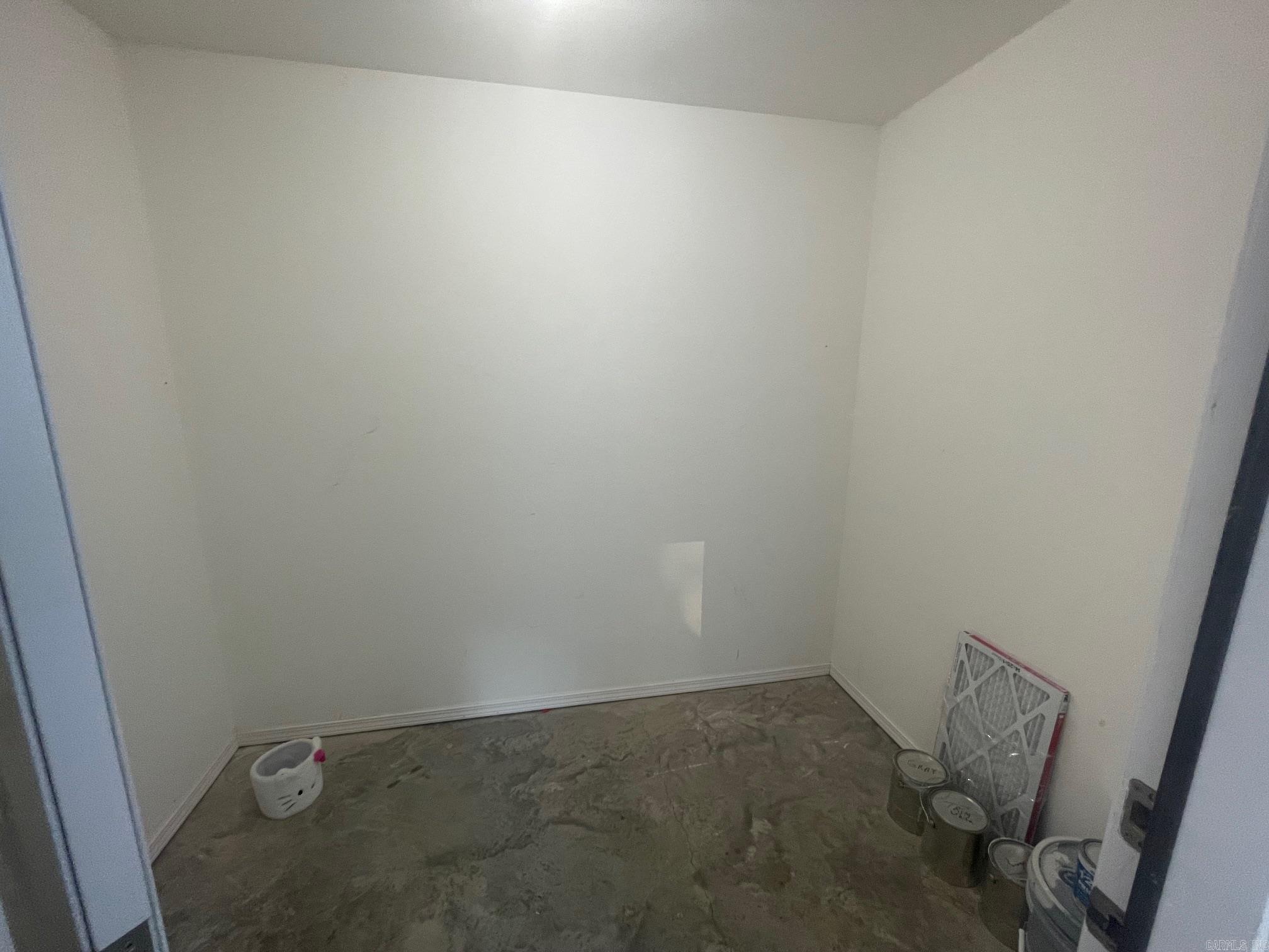 nil - Residential Lease