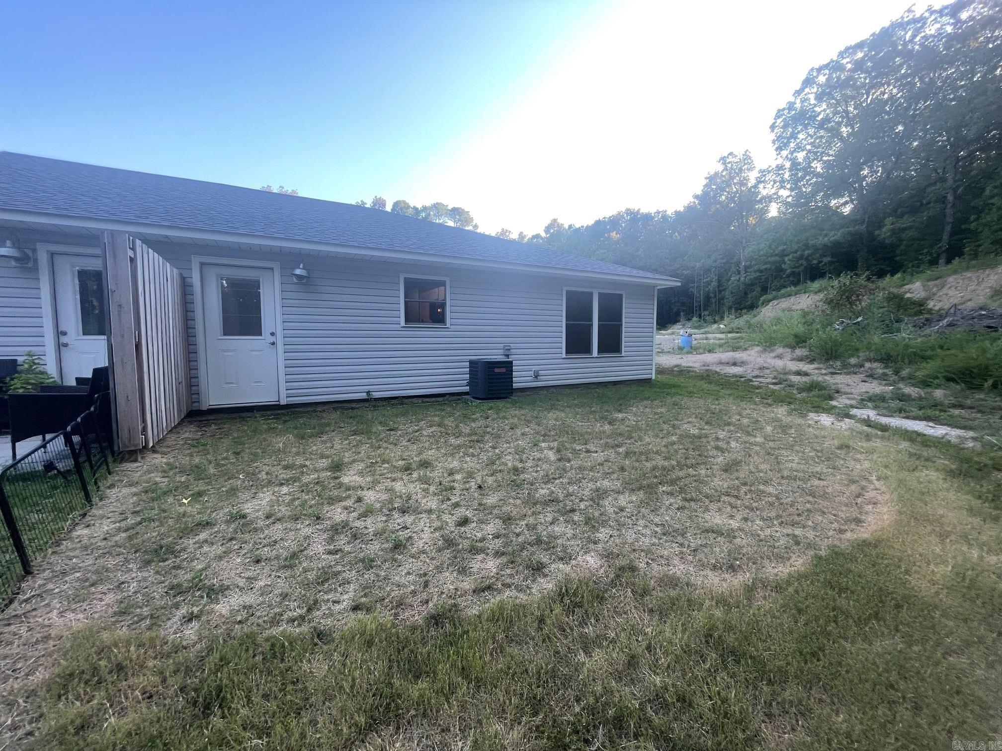 nil - Residential Lease