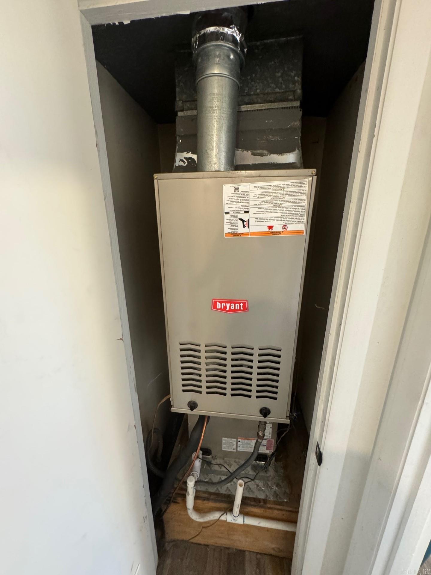 PEBBLE LAKE - Residential