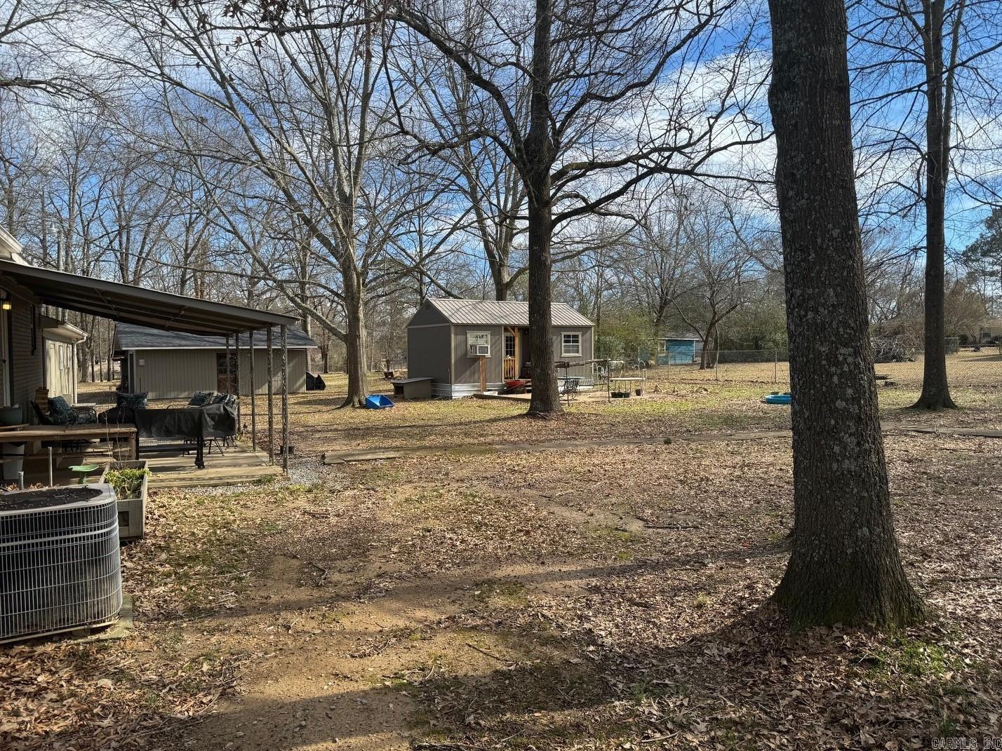PEBBLE LAKE - Residential