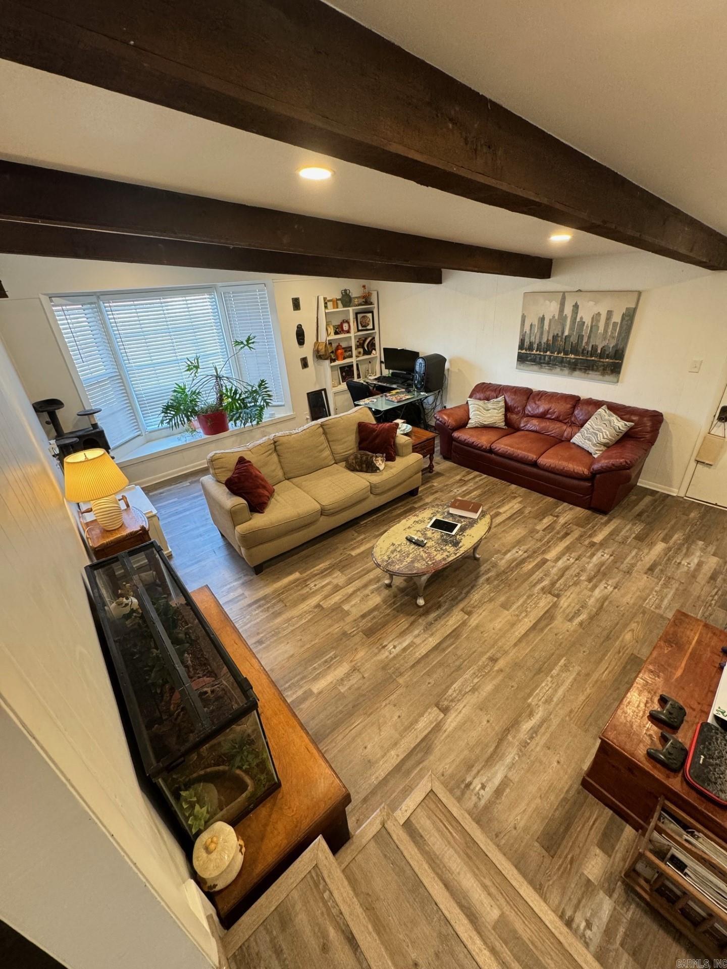 PEBBLE LAKE - Residential