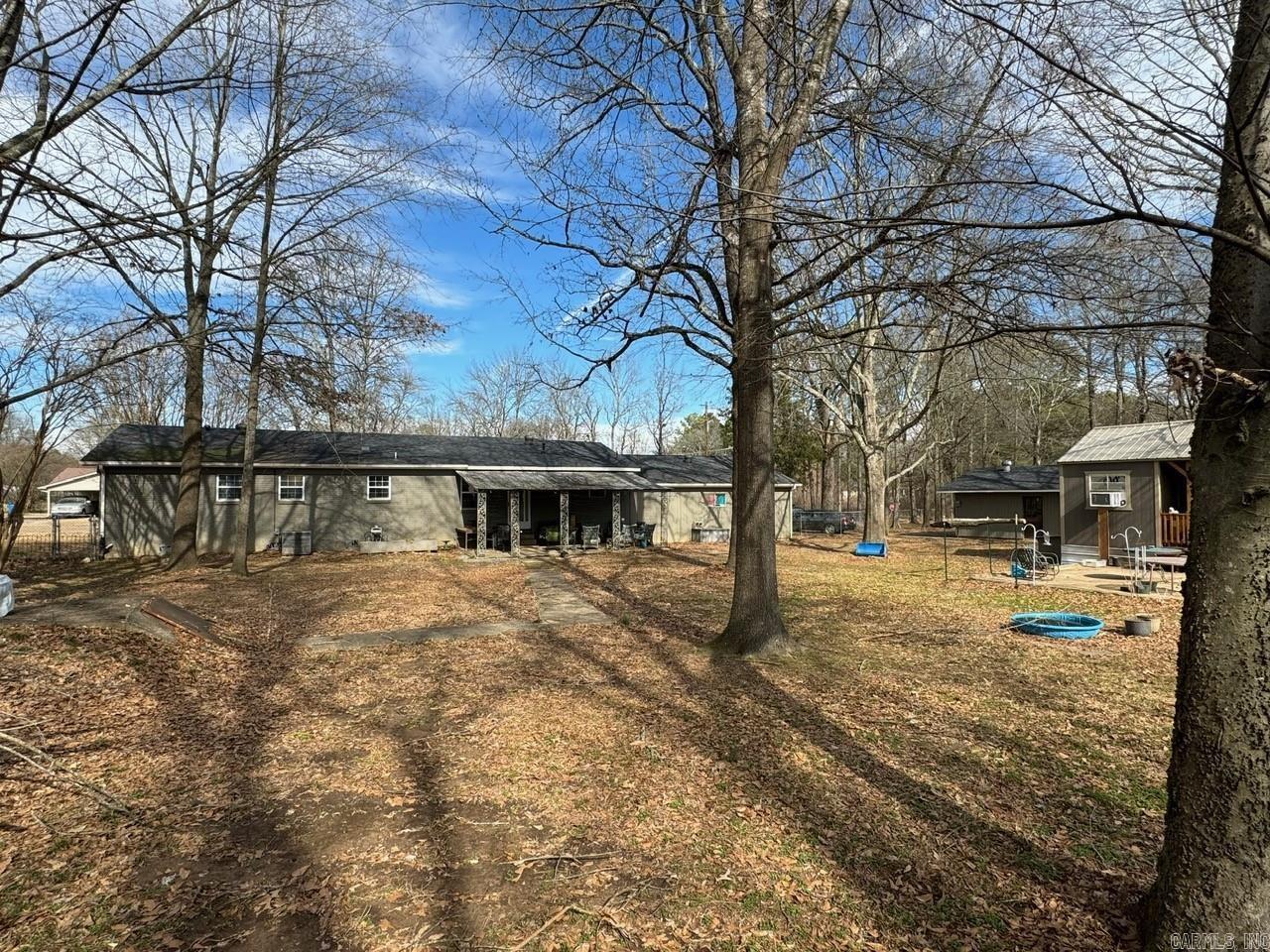 PEBBLE LAKE - Residential