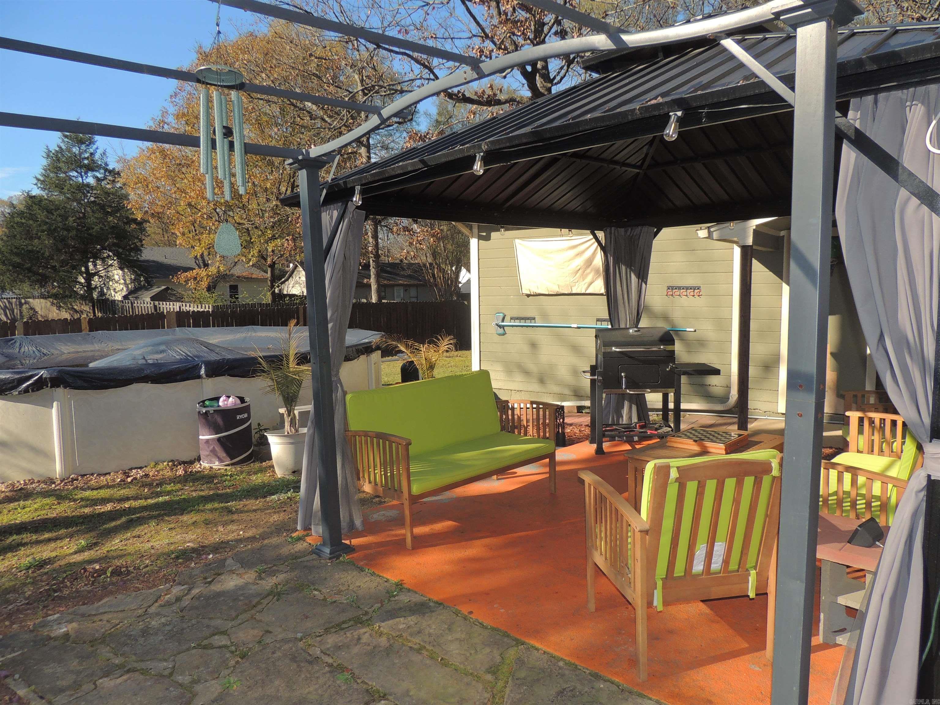 ROLLING OAKS - Residential