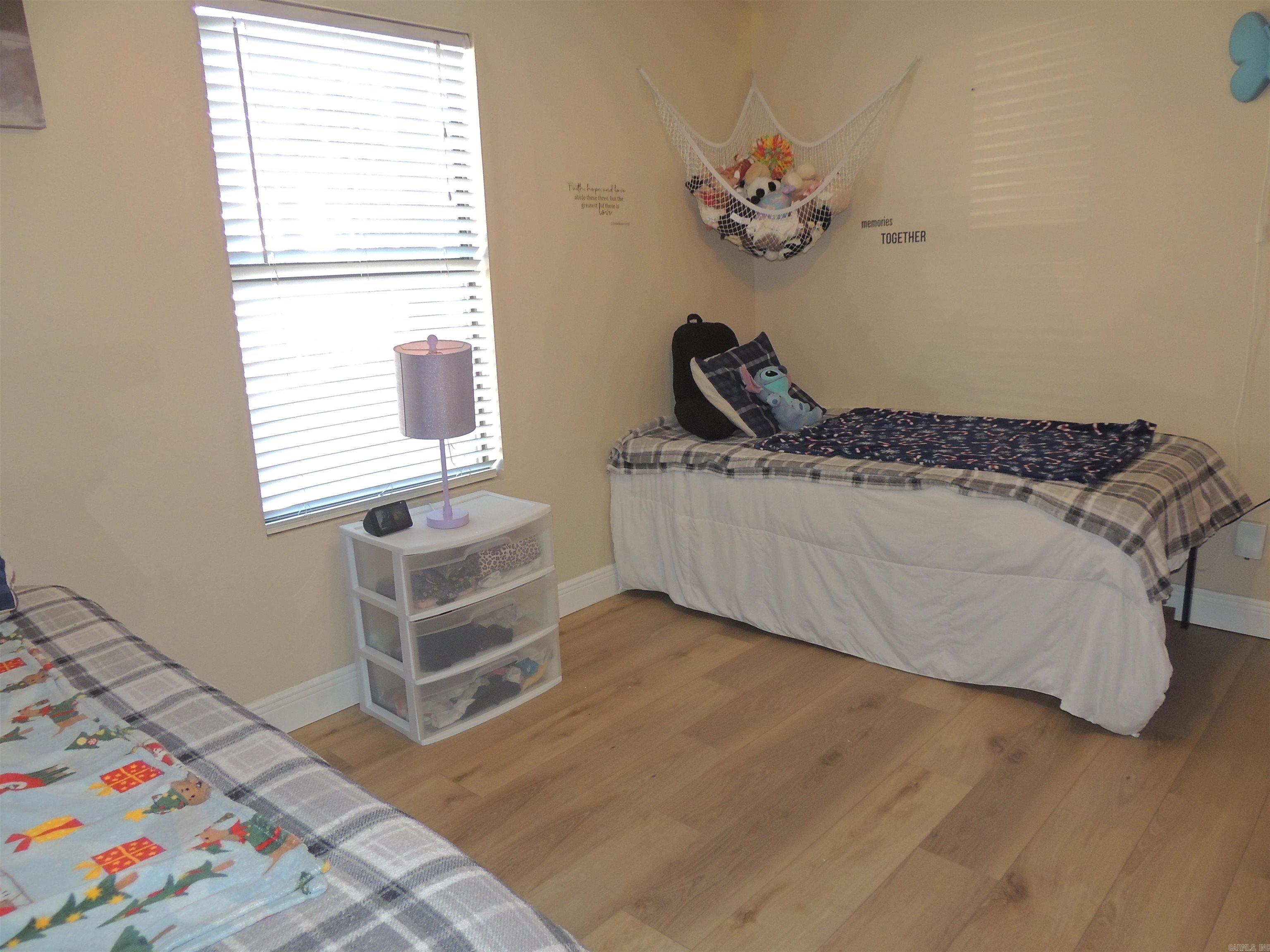 ROLLING OAKS - Residential