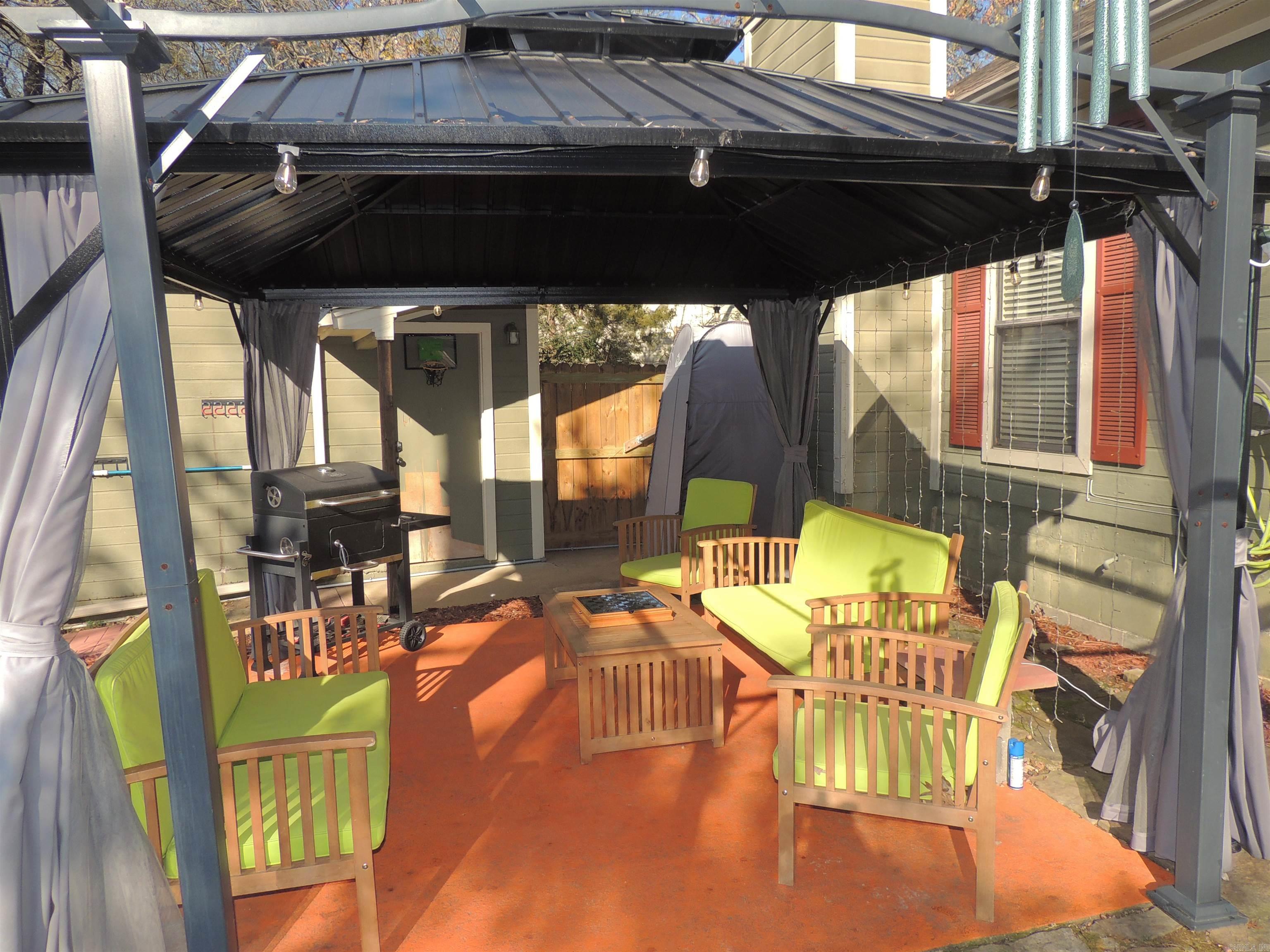 ROLLING OAKS - Residential