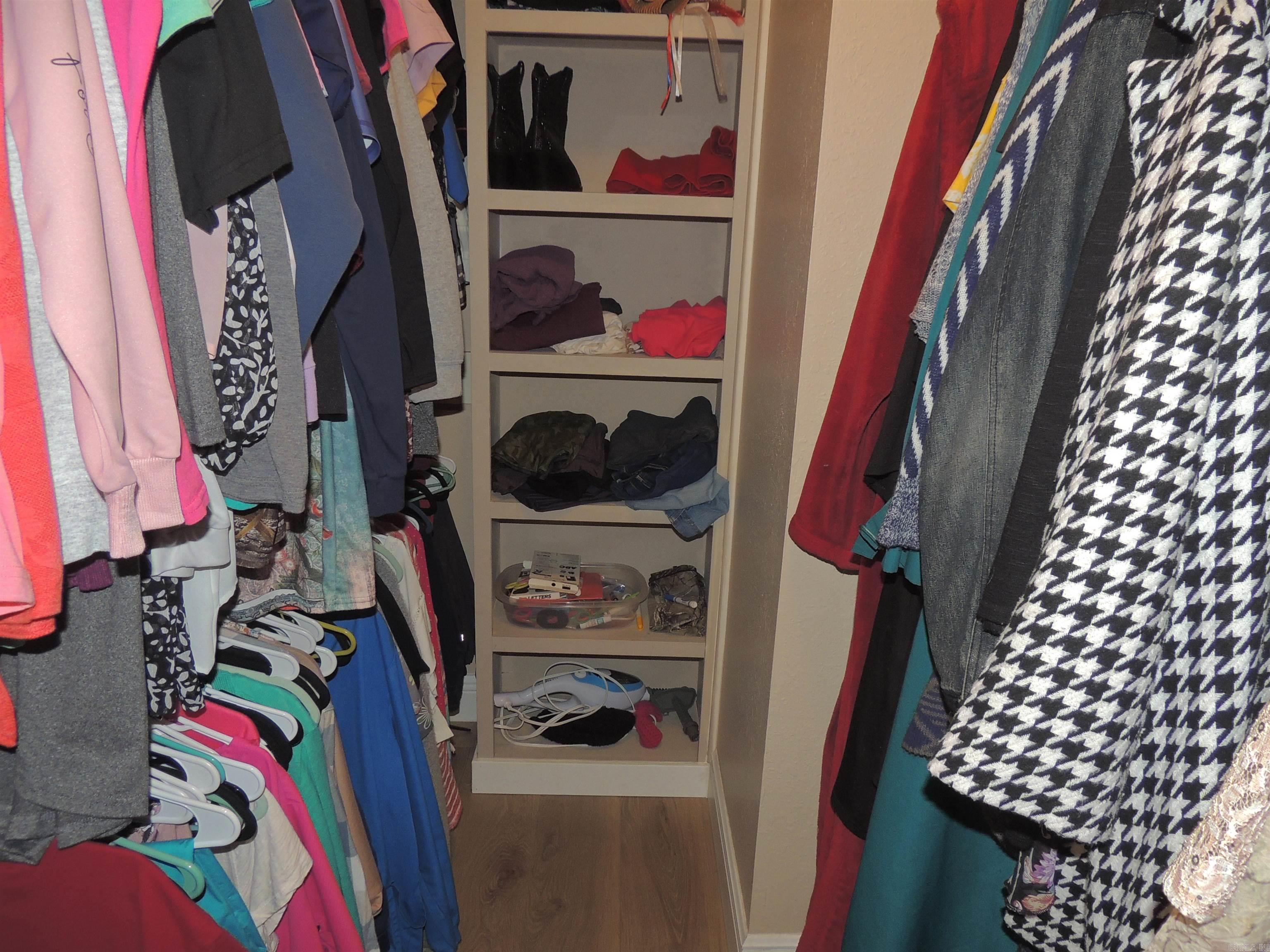 ROLLING OAKS - Residential