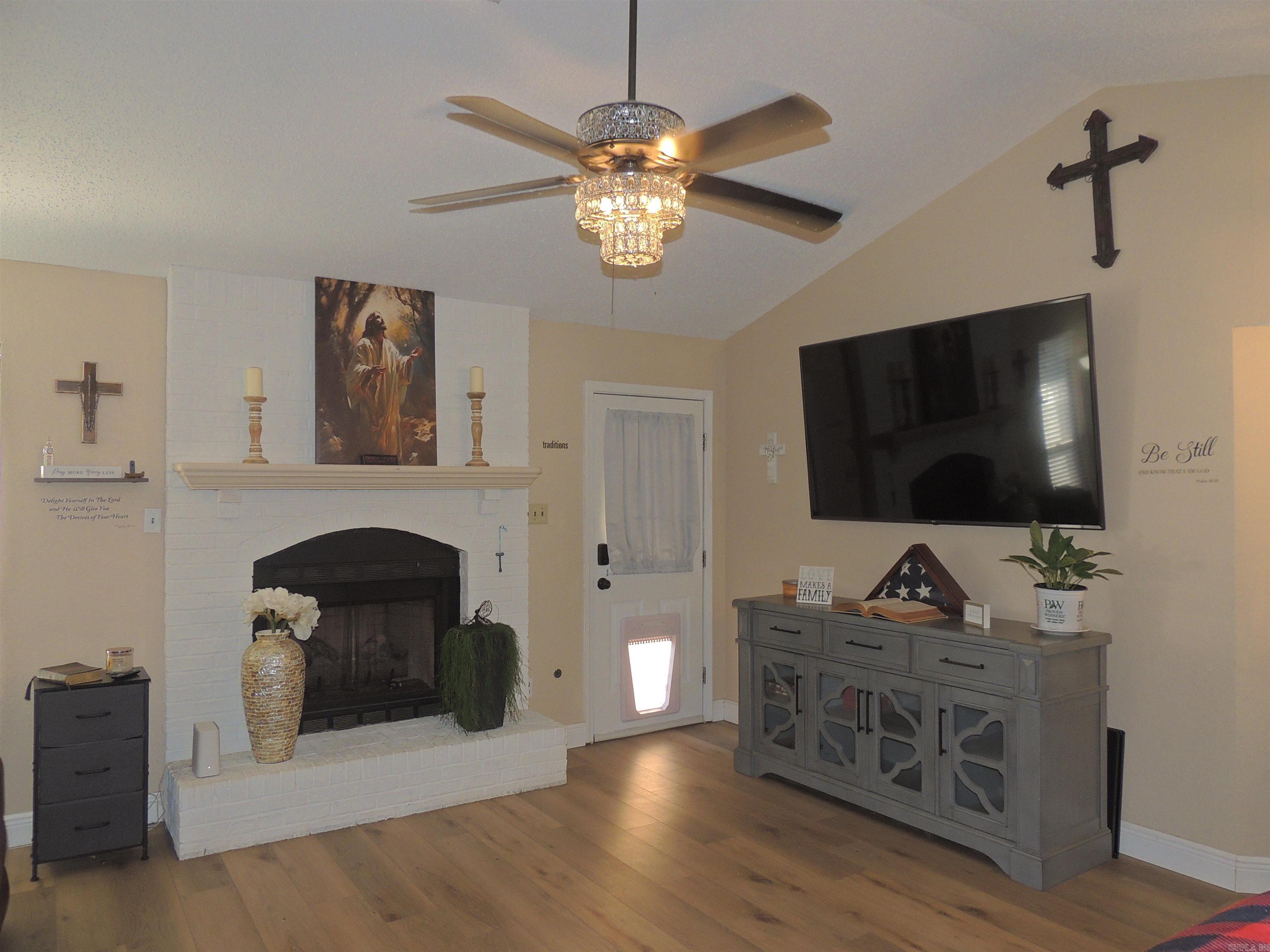 ROLLING OAKS - Residential