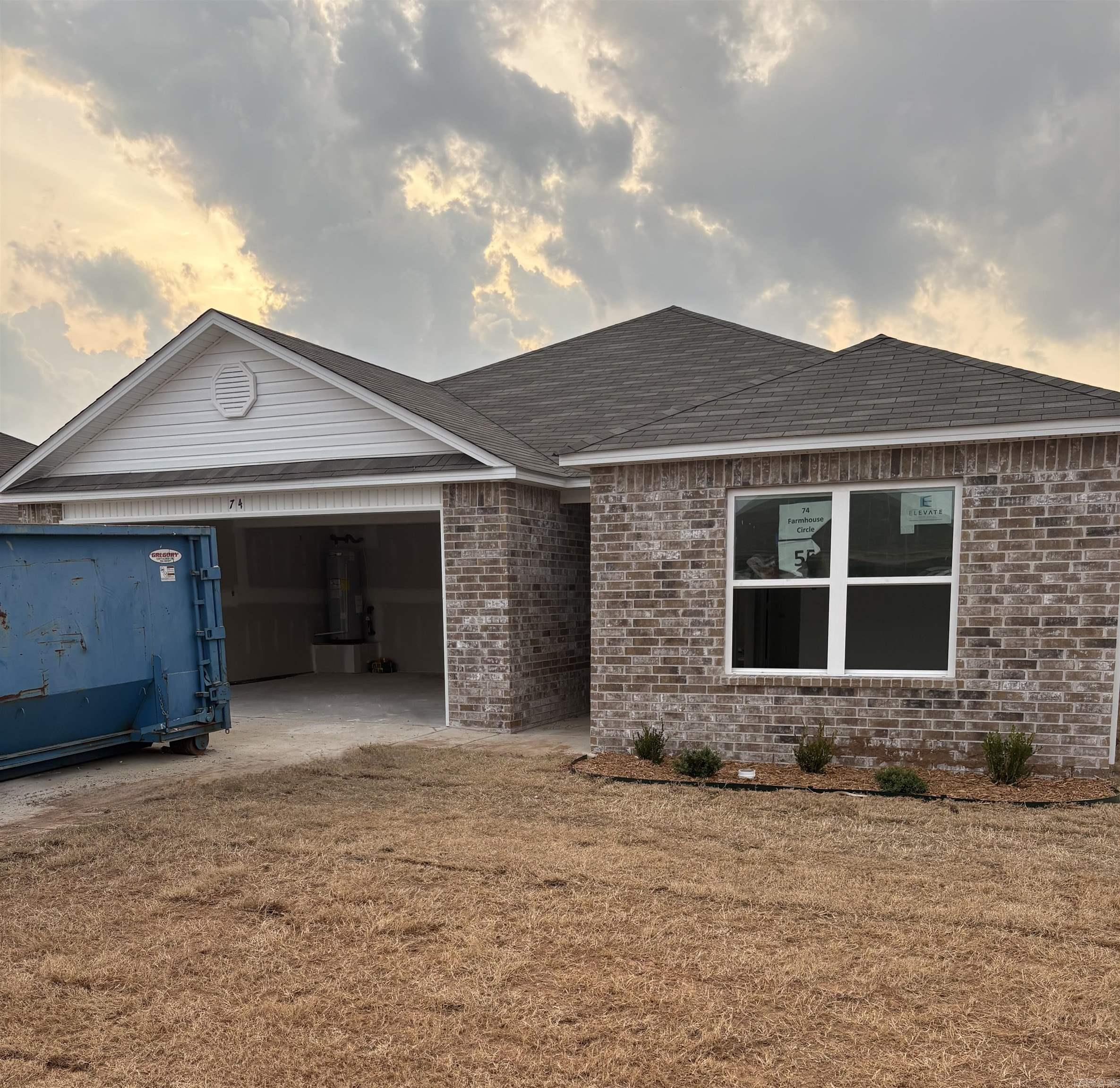 HILL FARM - Residential