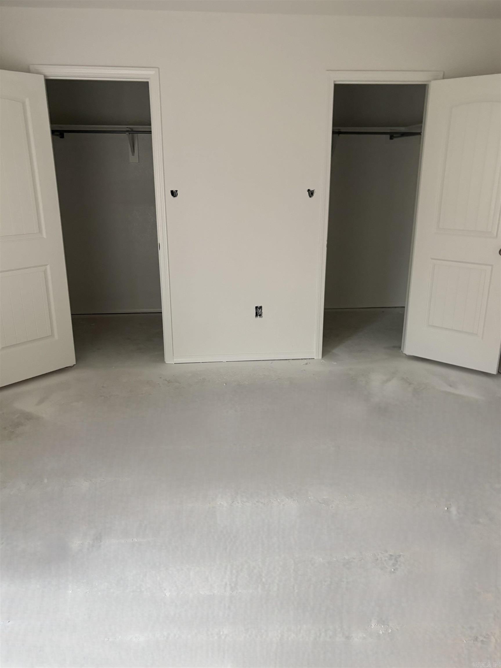 HILL FARM - Residential