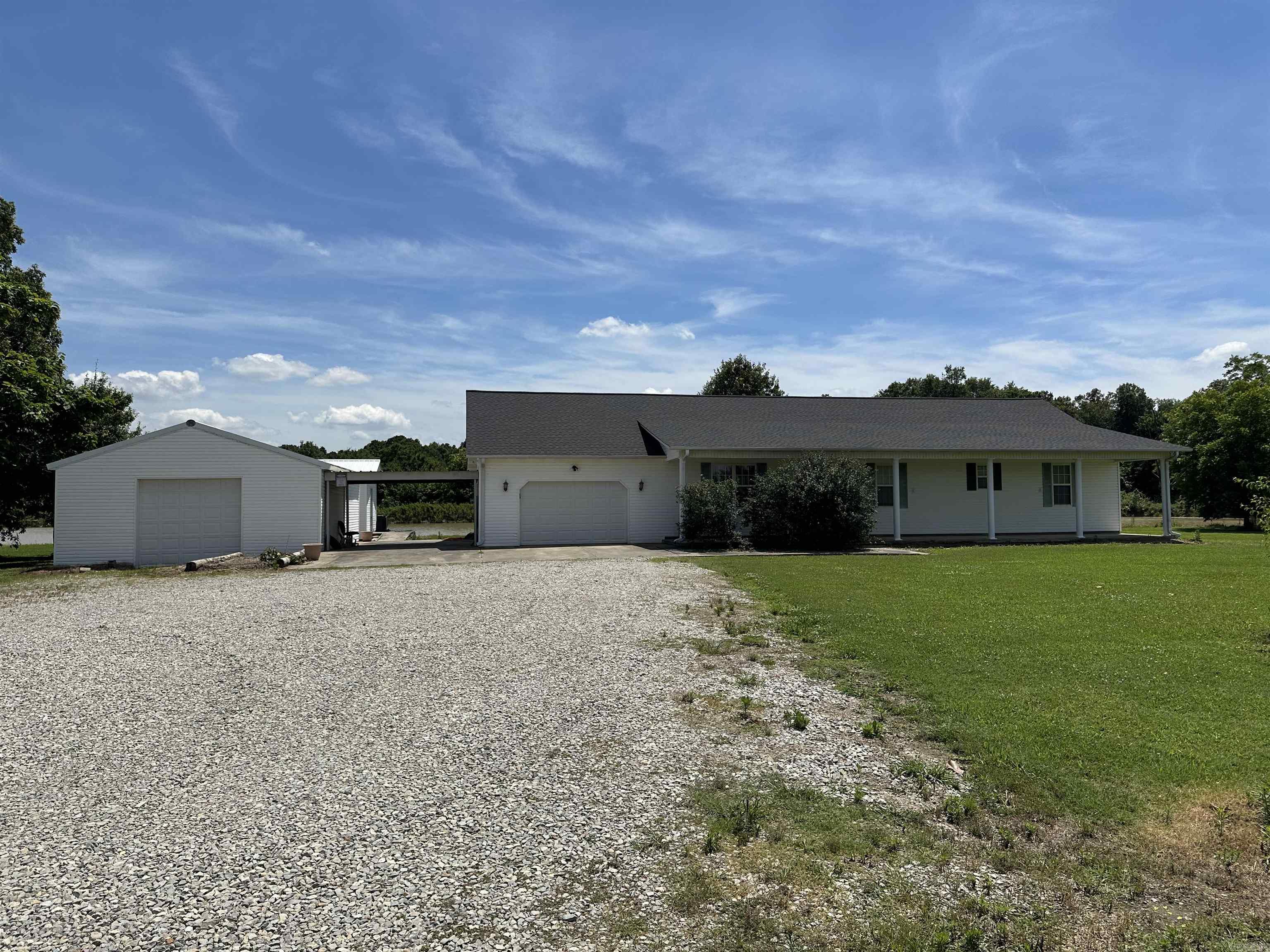 Metes & Bounds - Residential