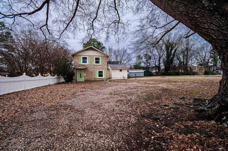 This fixer upper is ready for you to make it a home. The property is in a convenient location in town and easy access to shop or grab a bite to eat. The 2 story home is 3 bedroom and 2.5 bath. Spacious yard with plenty of room to entertain or for kids to play. Make this house a home today!