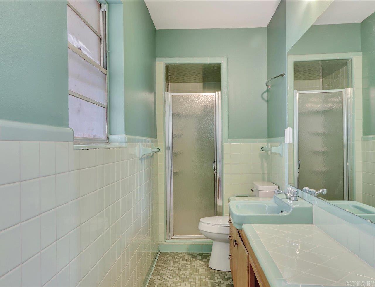 Sherwood Forest - Residential Lease