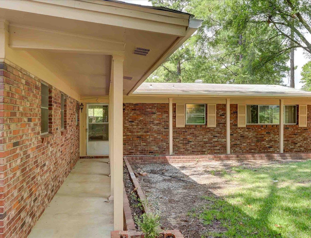 Sherwood Forest - Residential Lease