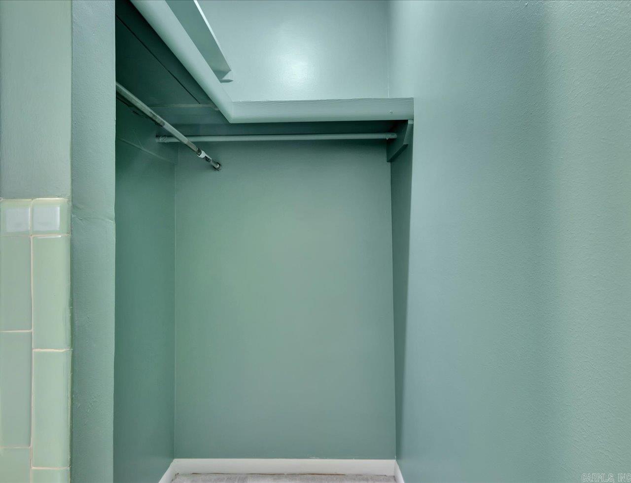 Sherwood Forest - Residential Lease