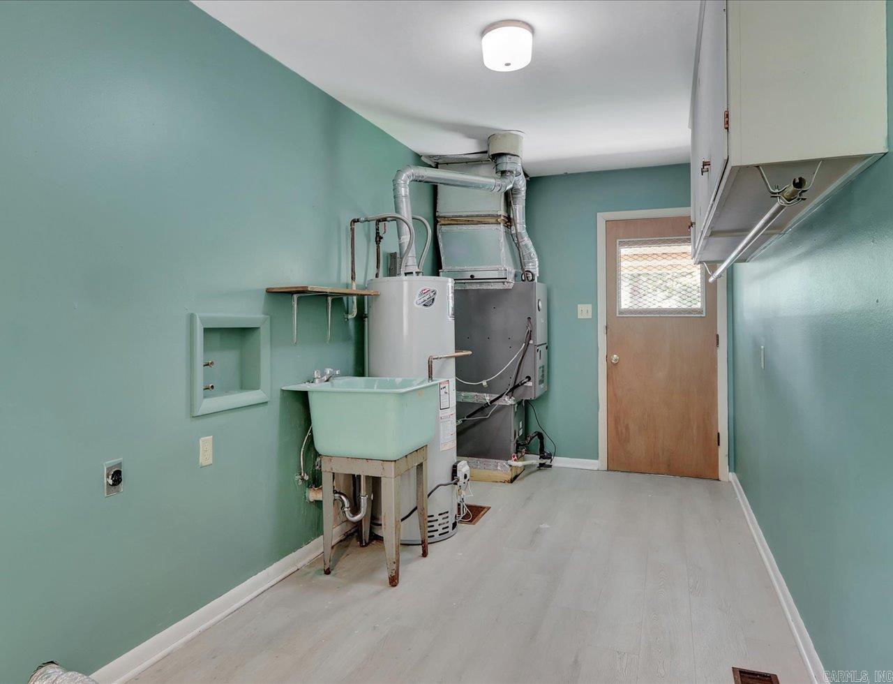 Sherwood Forest - Residential Lease