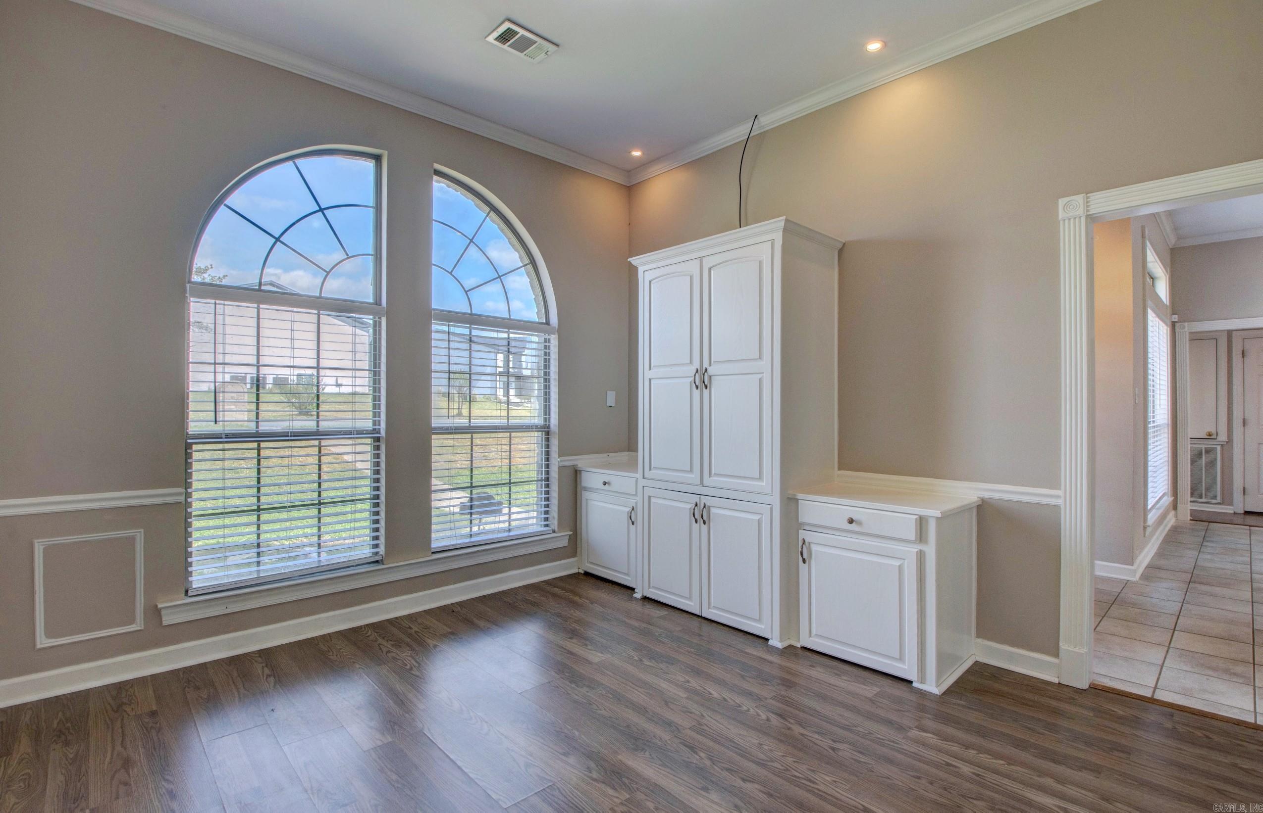 COUNTRY CLUB OF ARK THE - Residential