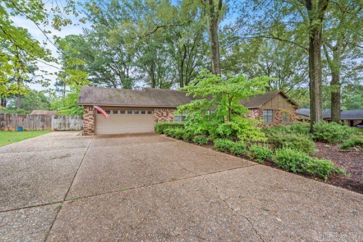 OAK FORREST - Residential