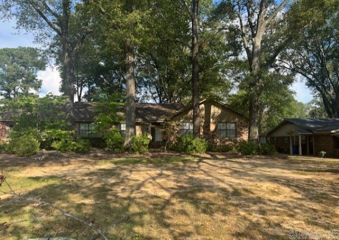 OAK FORREST - Residential