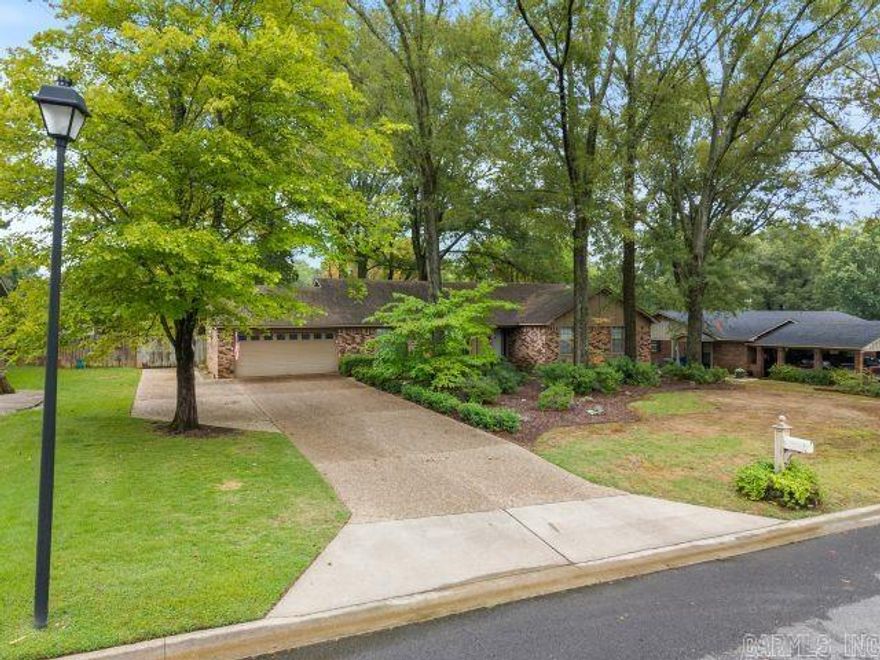 Welcome to this well-maintained 2,112 sq ft home nestled in the highly sought-after Oak Forrest Subdivision This spacious property feature: 3 bedrooms, 2 bathrooms, A Great Room, Formal Living Room, and Dining Room A bright and inviting Sunroom, A 2-car garage A generous lot with excellent curb appeal Enjoy the flexibility of multiple living spaces perfect for entertaining or relaxing. Located close to top-rated schools, popular restaurants, and with easy access to the interstate, this home offers both comfort and convenience. Make this house your home—there’s plenty of room to personalize and grow!