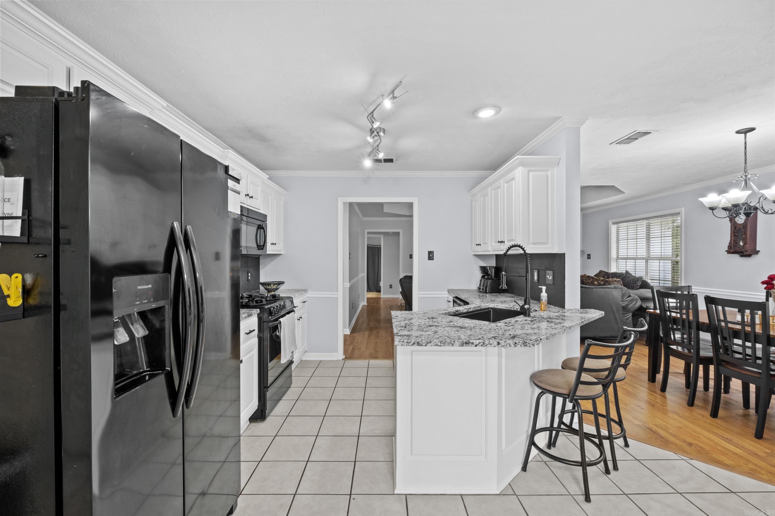 WOODBRIDGE - Residential