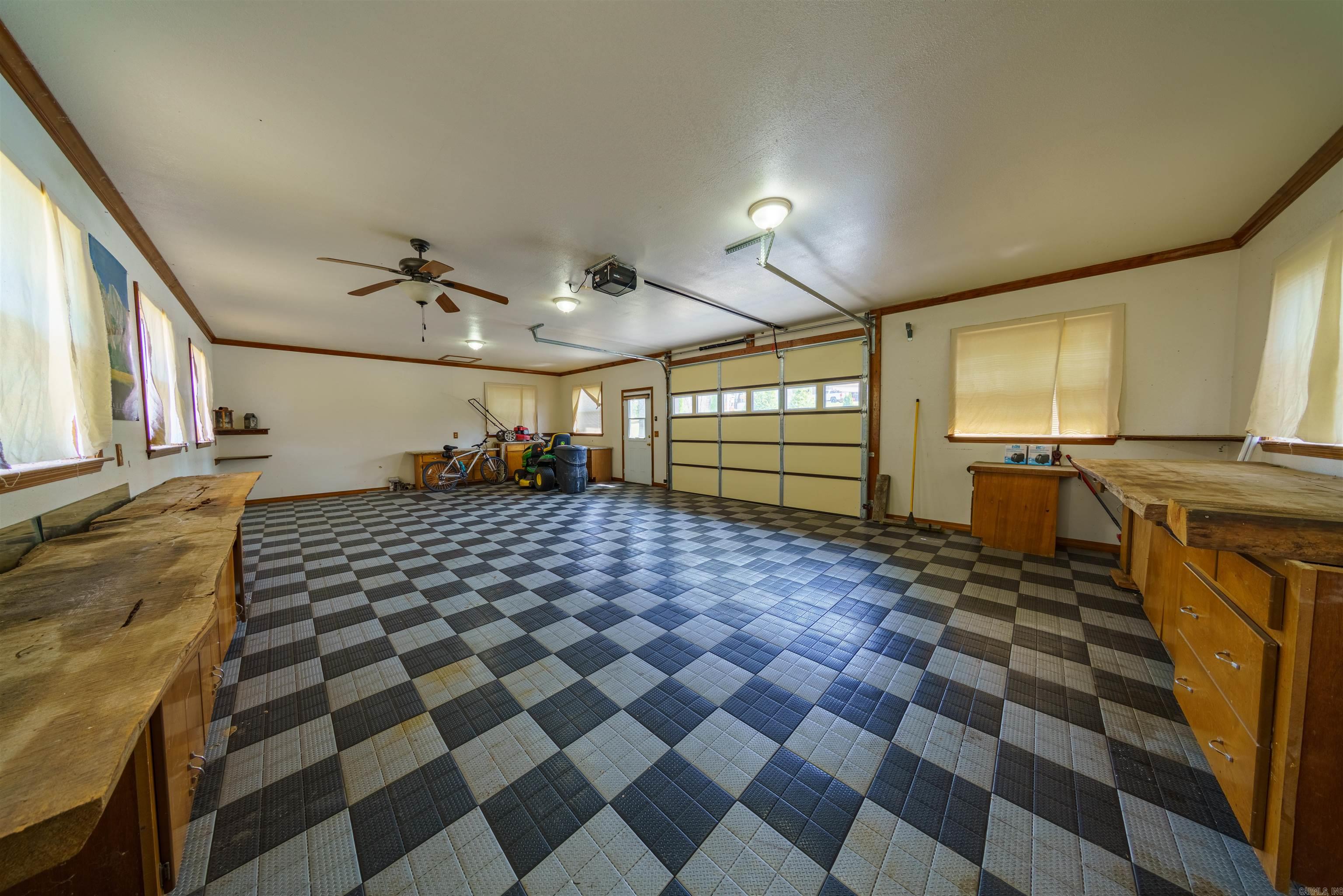 SOUTH SHORE - Residential