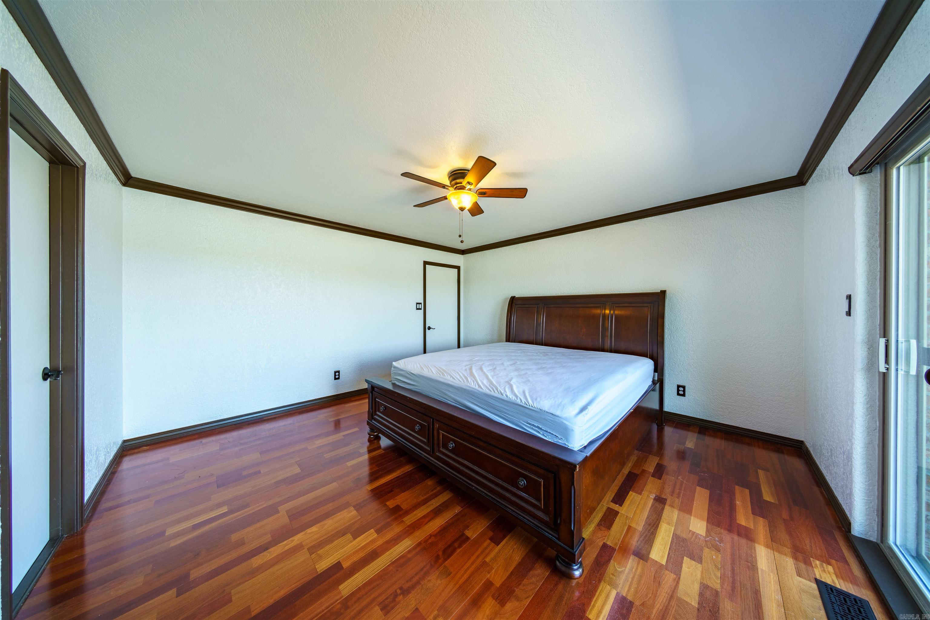 SOUTH SHORE - Residential