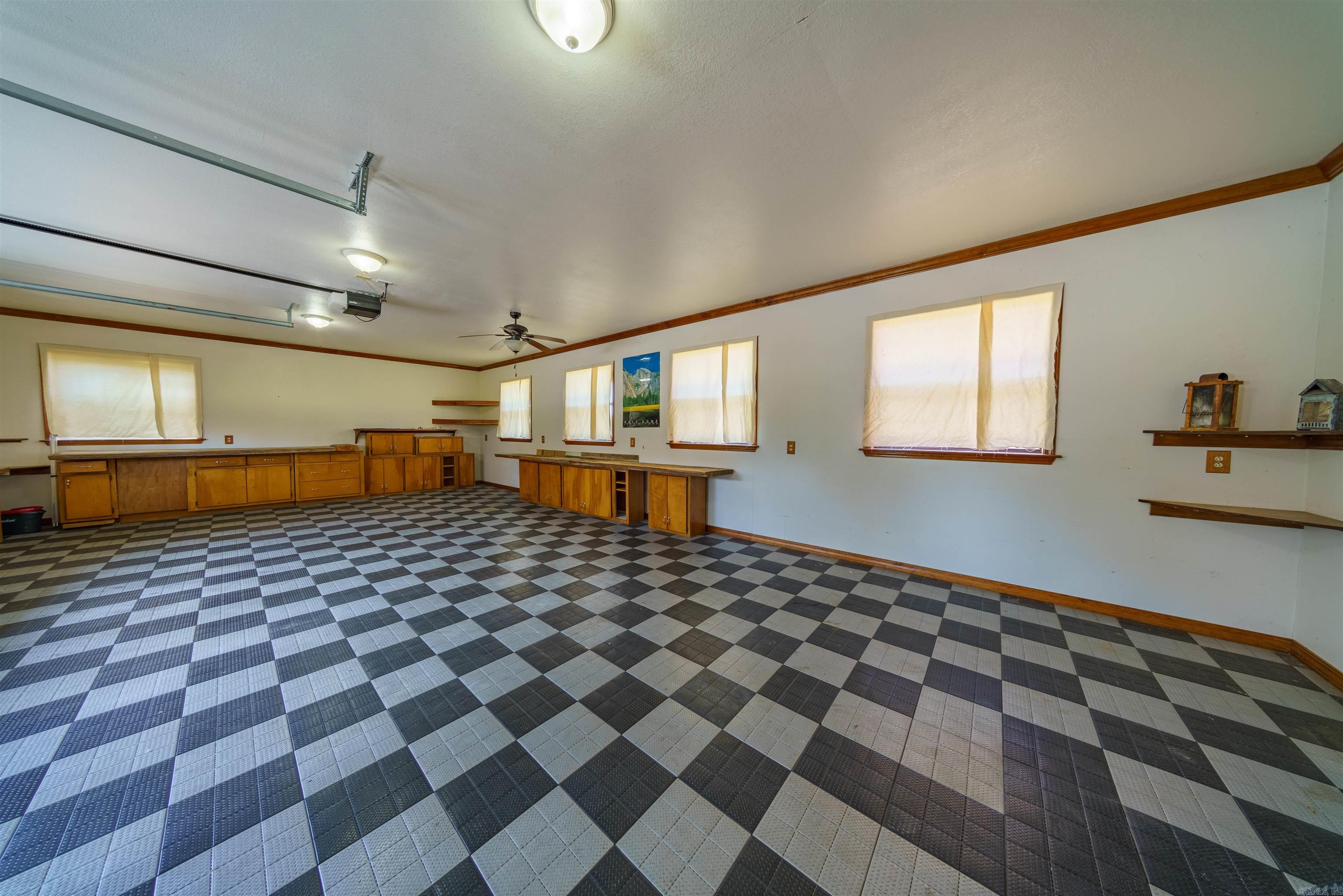 SOUTH SHORE - Residential