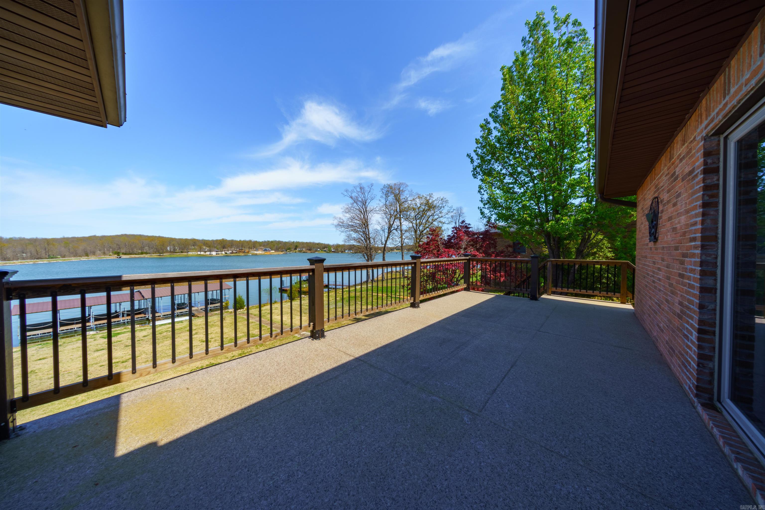 SOUTH SHORE - Residential