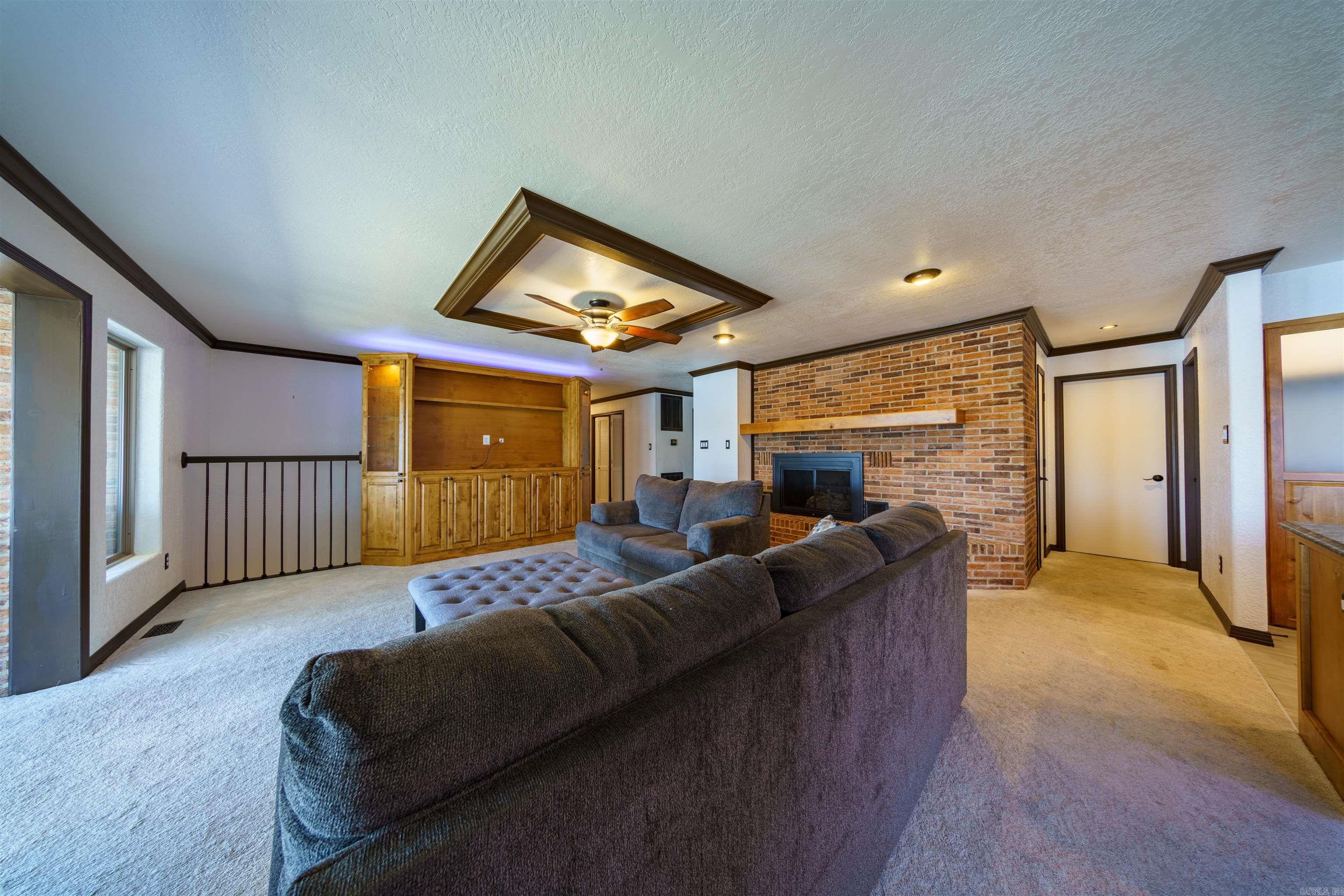 SOUTH SHORE - Residential