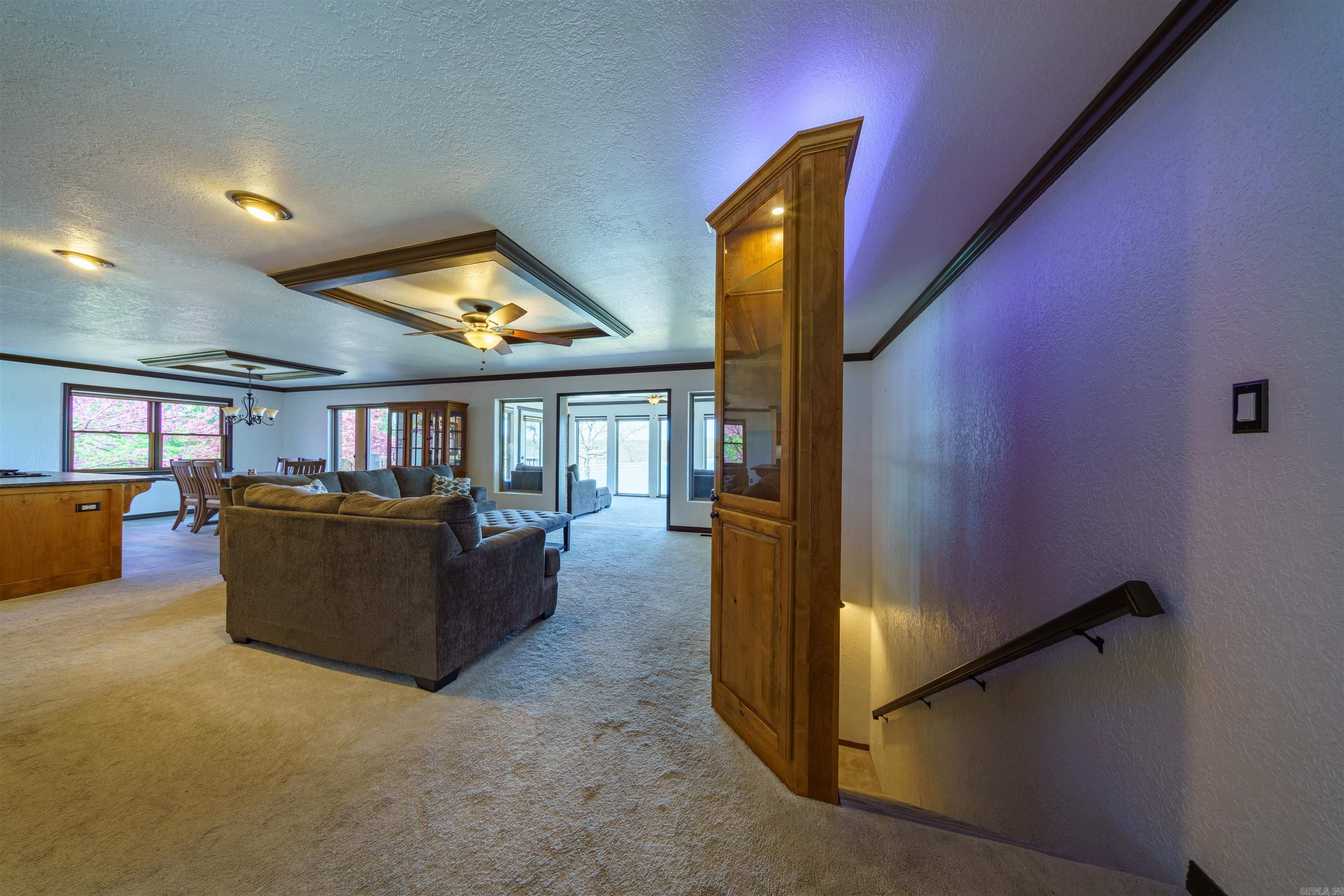 SOUTH SHORE - Residential