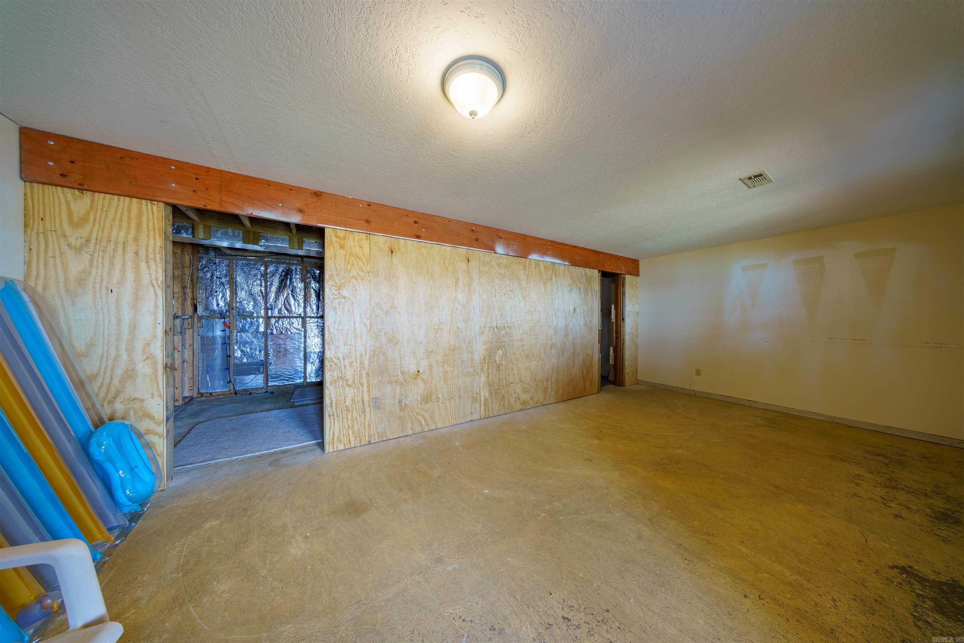 SOUTH SHORE - Residential